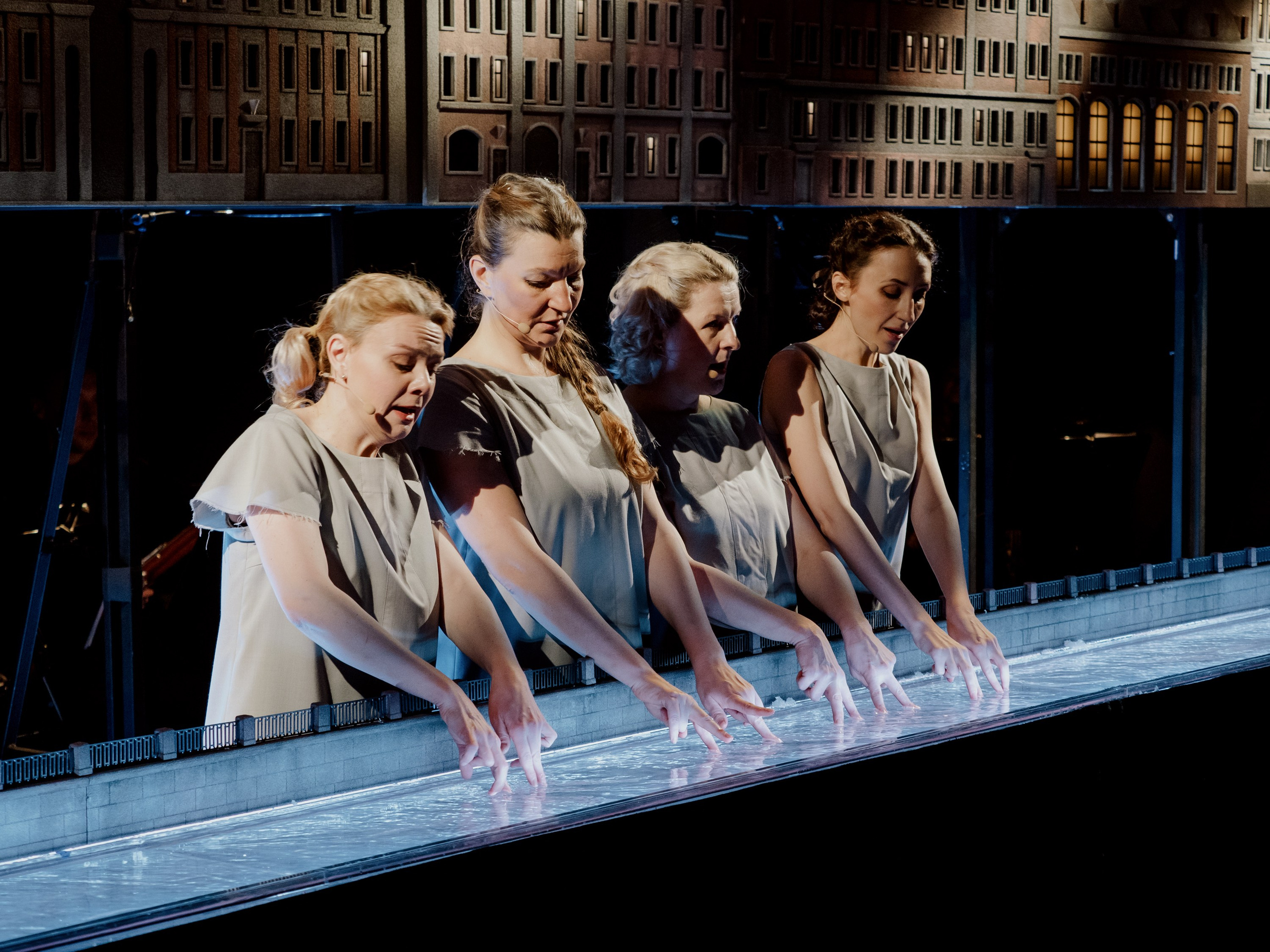 «Петербург — Петроград — Ленинград». Маруся Машкова • Фотограф в Москве