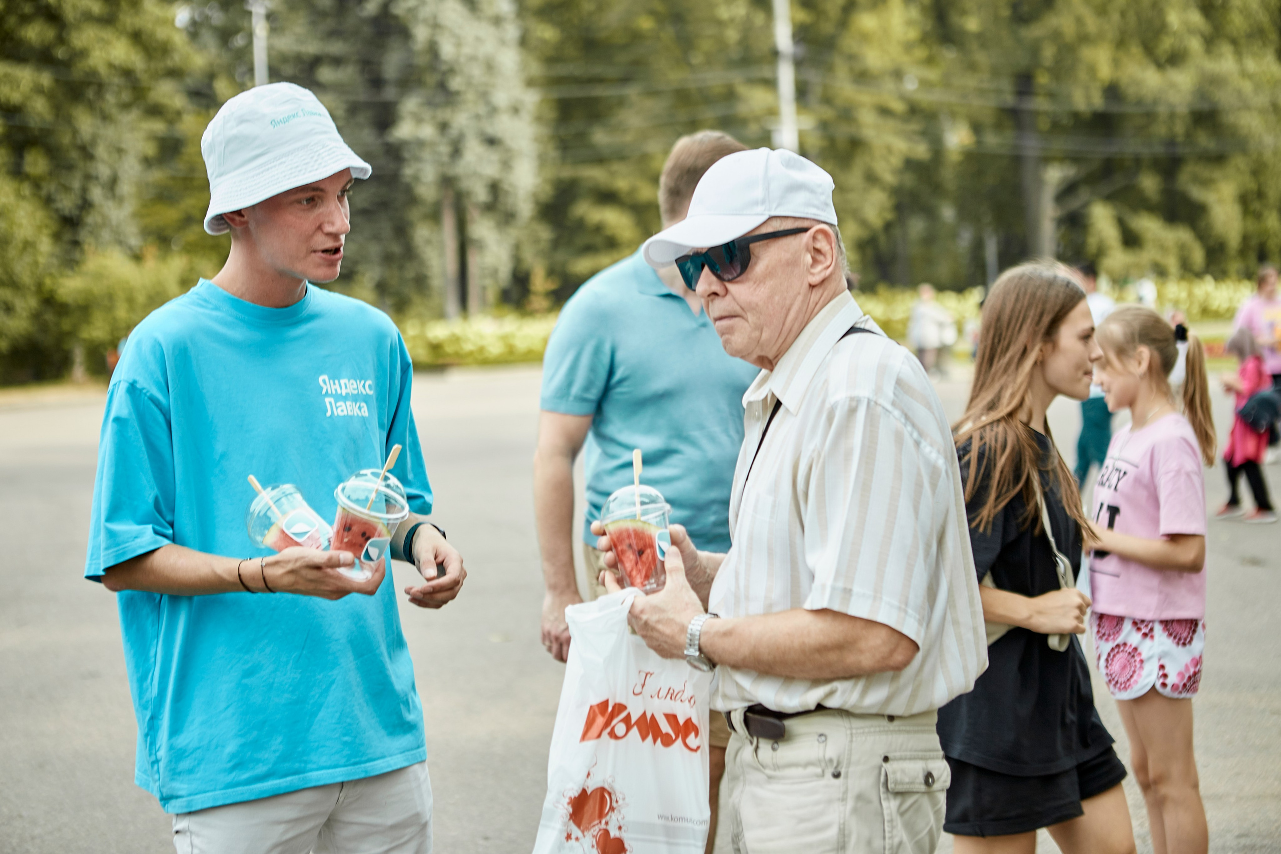 ЯНДЕКС ЛАВКА «АРБУЗНАЯ ФЕЕРИЯ». Фотограф Андрей Егоров