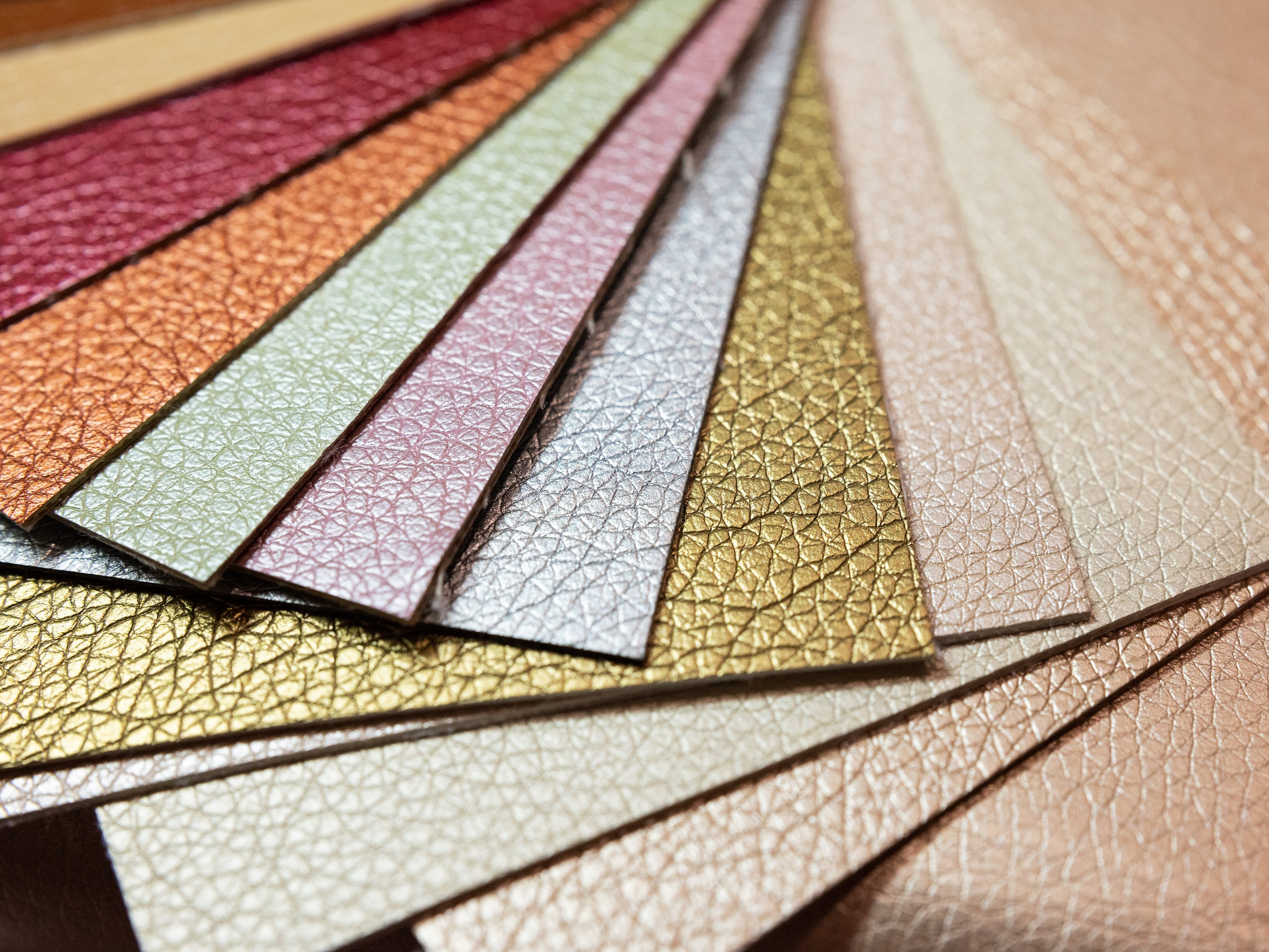 Цвет обложек книг ART. Фотограф новорожденных в Норильске Виктория Шагалиева