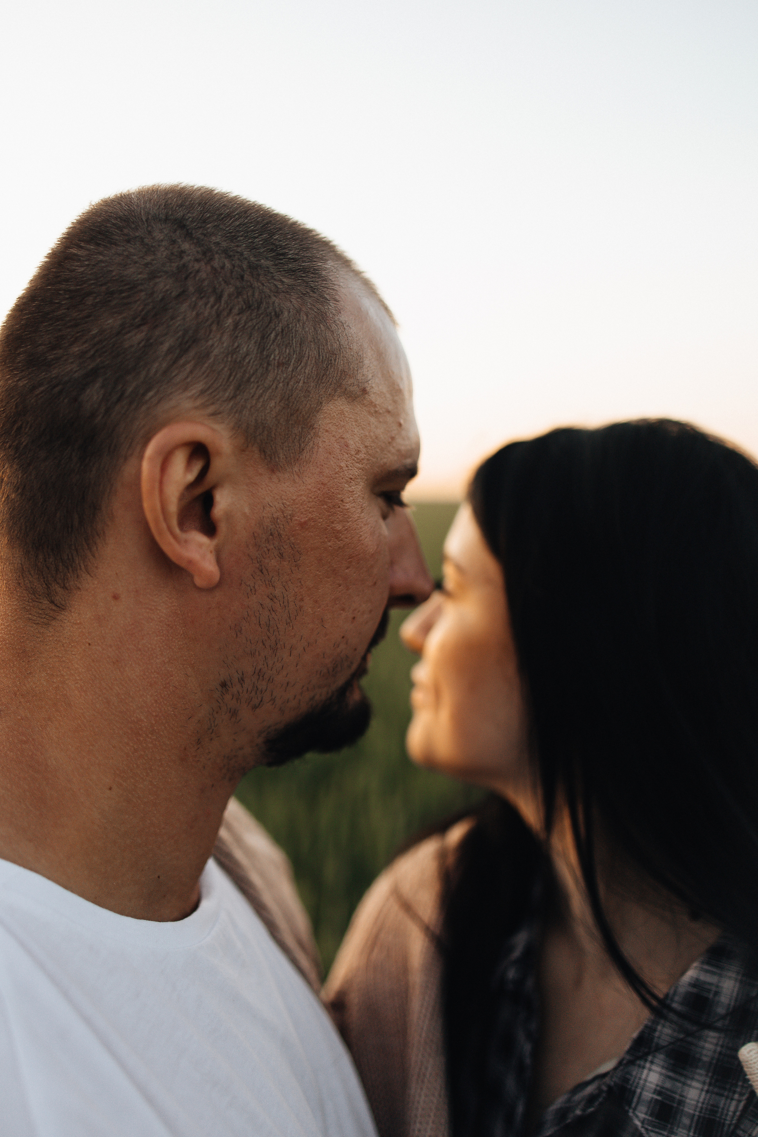 Алёна и Василиса, летний закат в поле. Семейный и детский фотограф, таганрог, ростов-на-дону