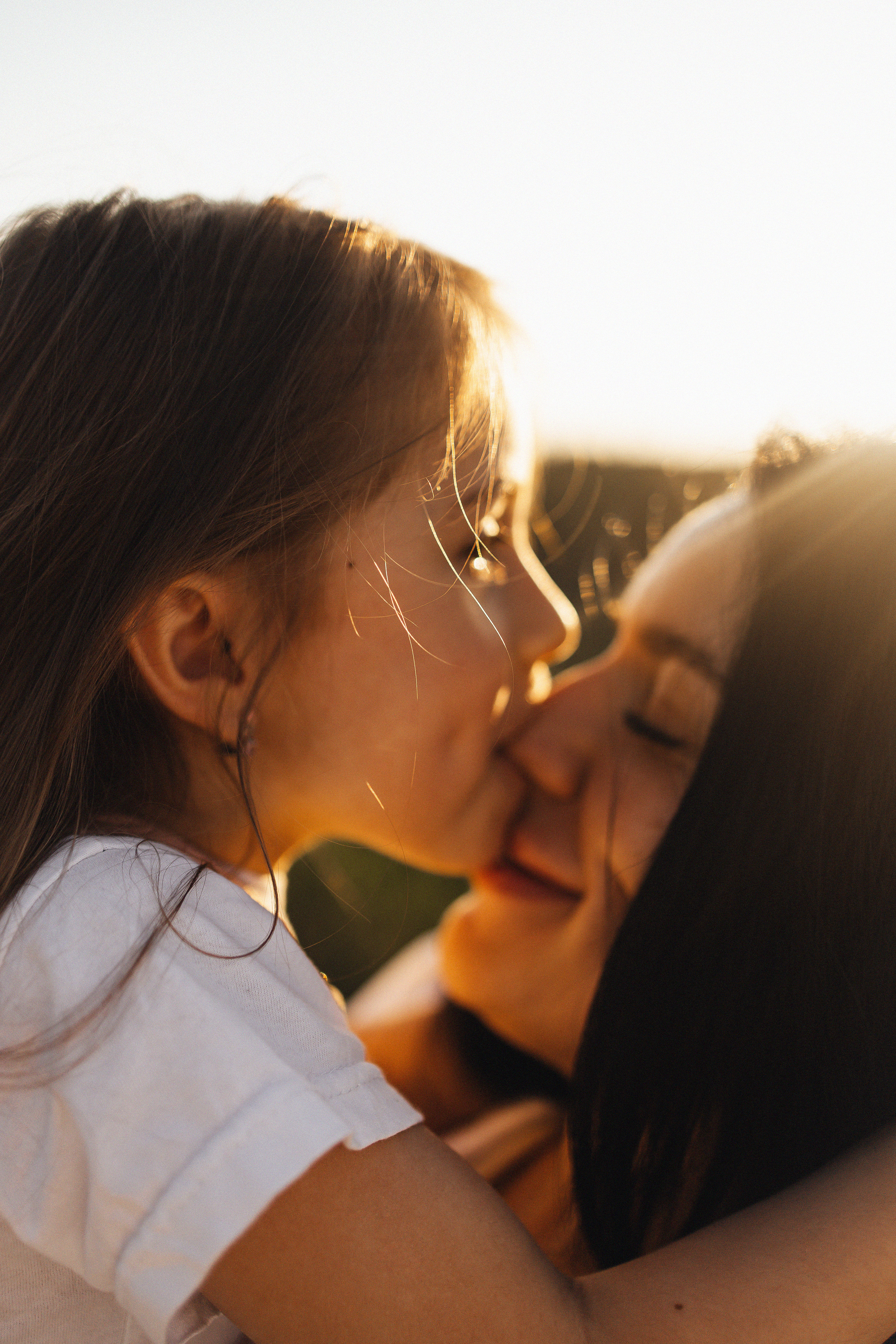 Алёна и Василиса, летний закат в поле. Семейный и детский фотограф, таганрог, ростов-на-дону