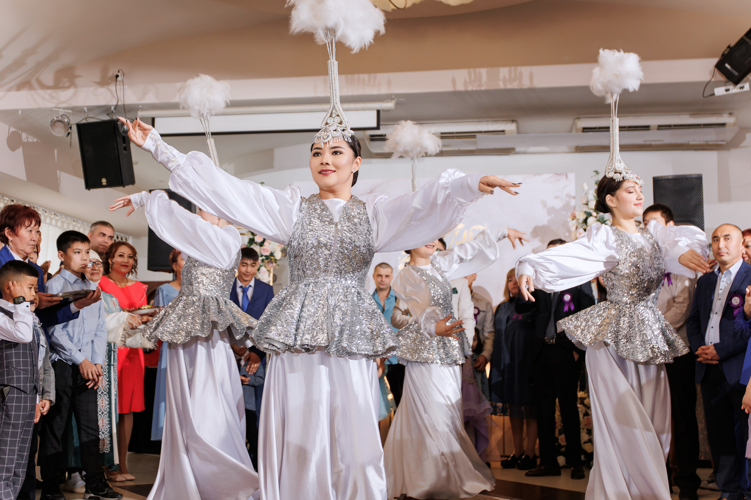 Karina & Bagdat. Anne Miller | Photographer