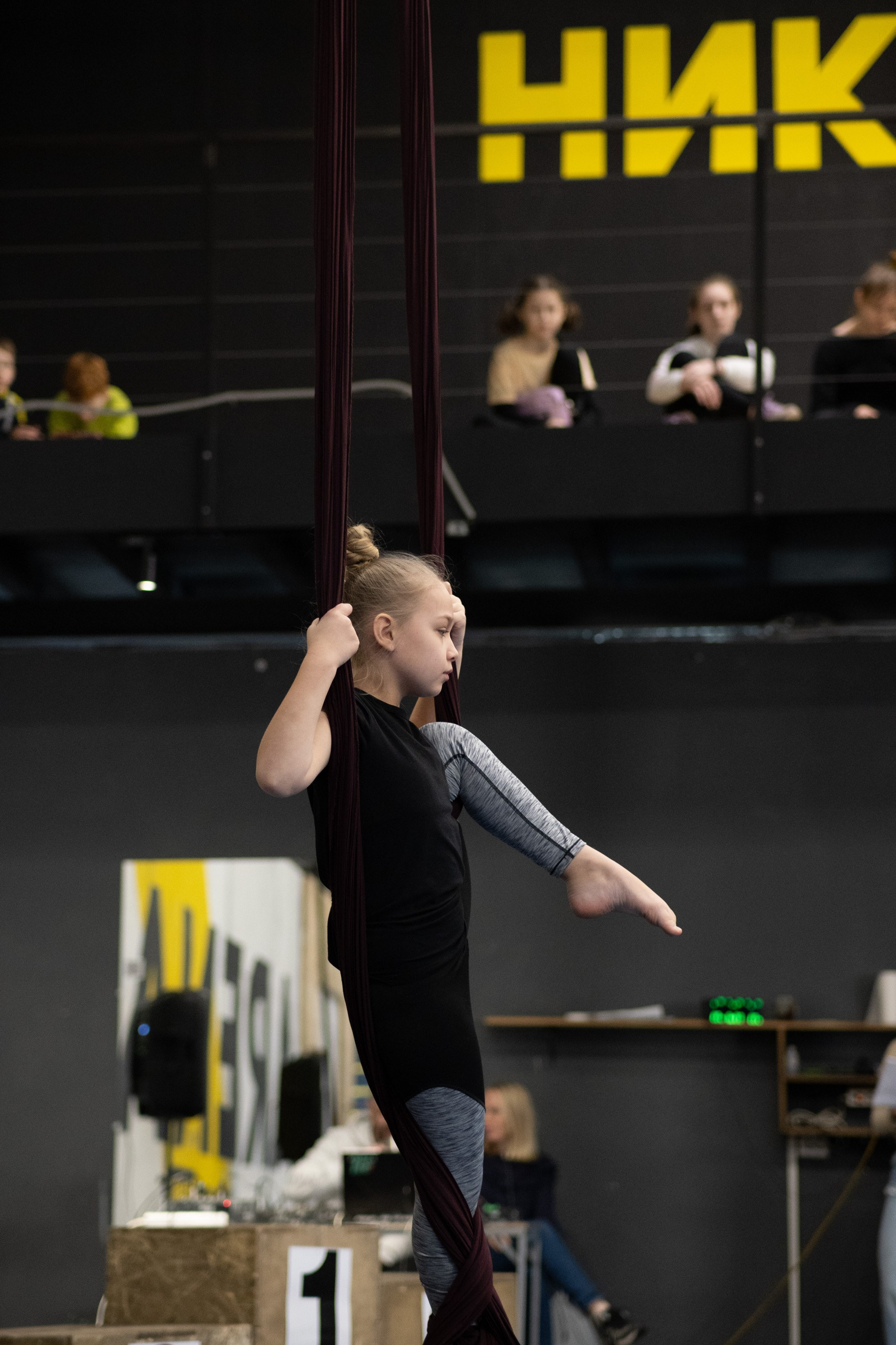 Внутриклубные соревнования по воздушной гимнастике 02.04.23