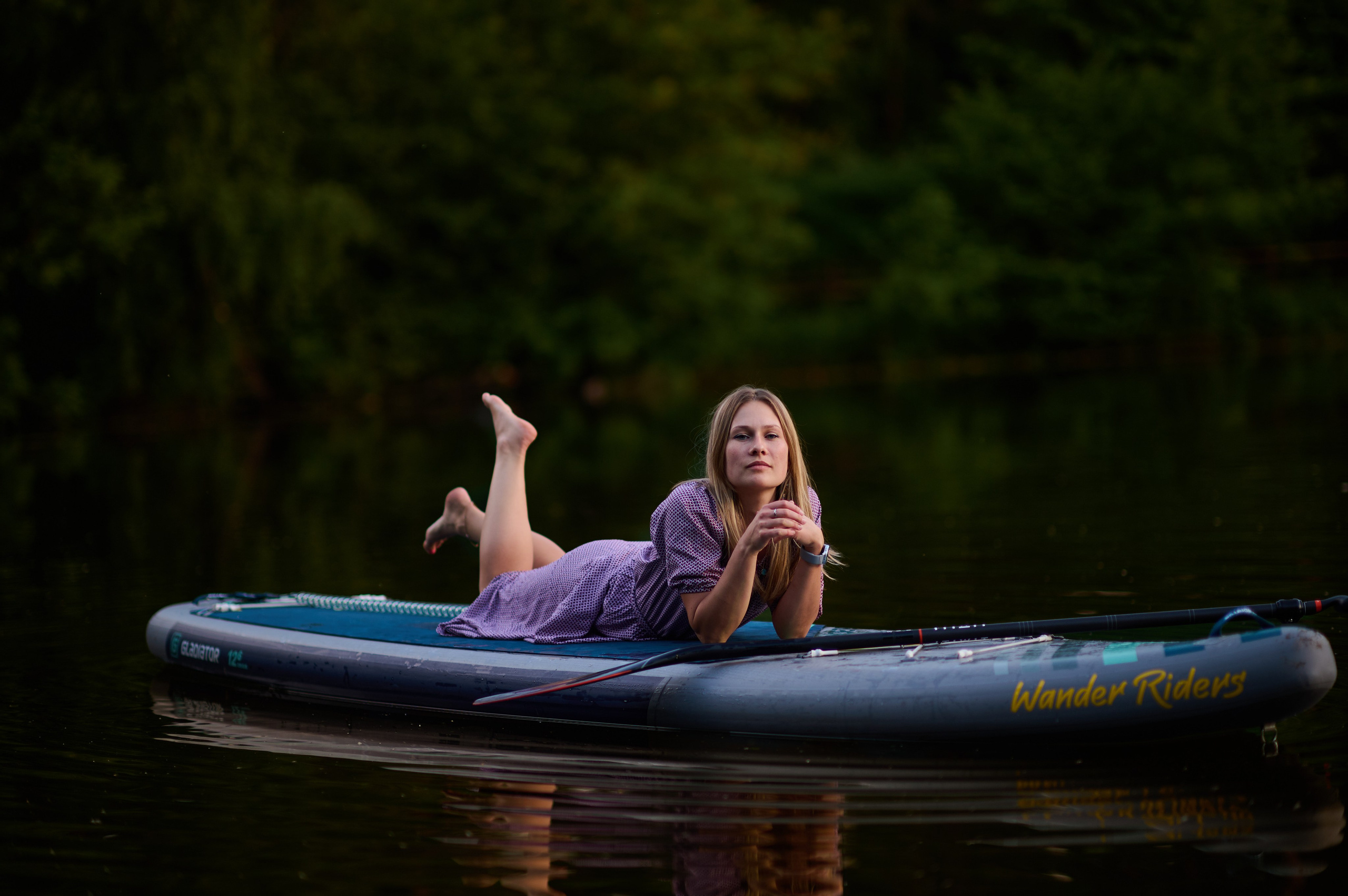 Катя. Фотосъемки на сапах, Москва. Сплавы на сапах