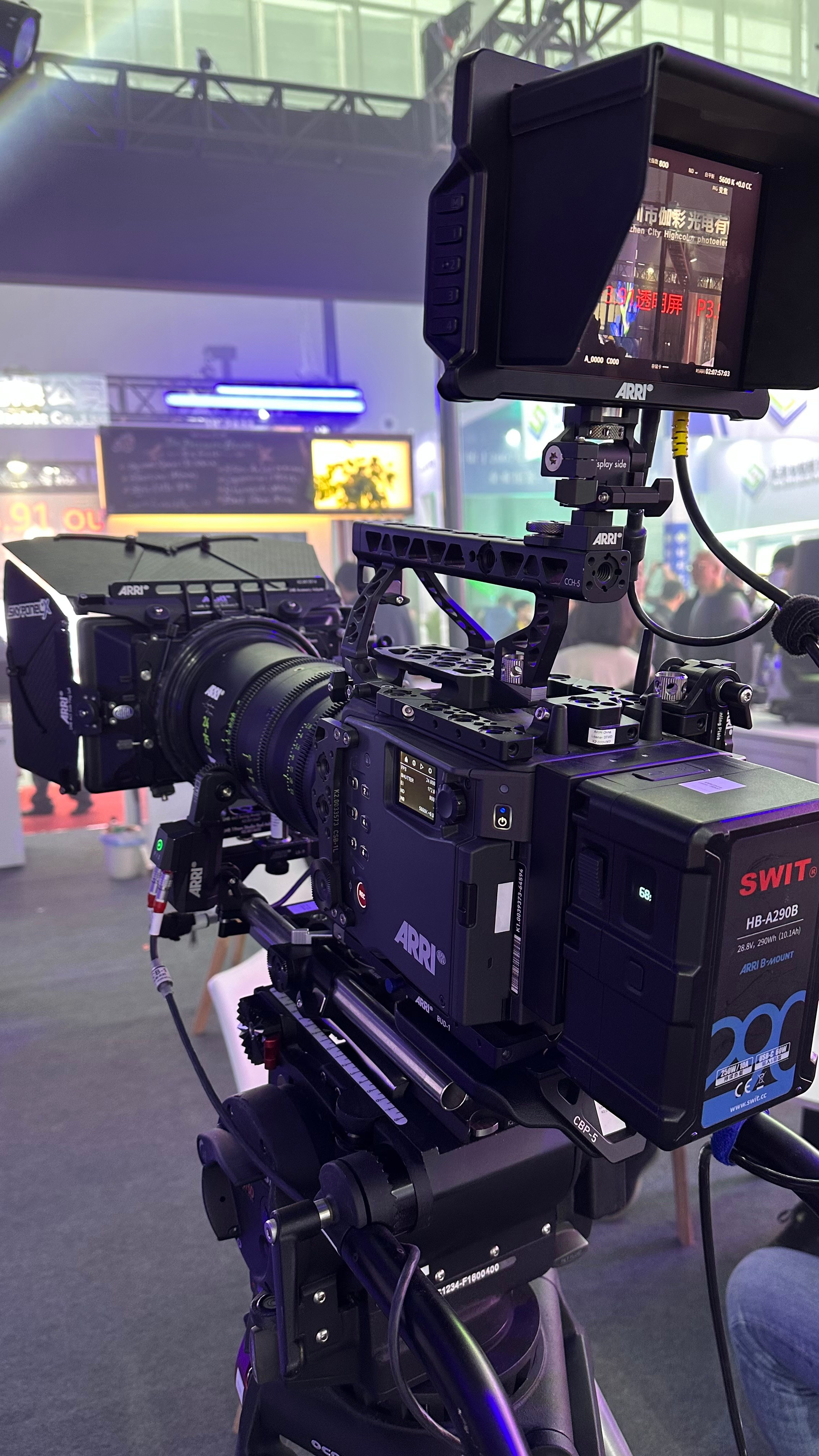 BACKSTAGE GALLERY. «MAK FLAME»