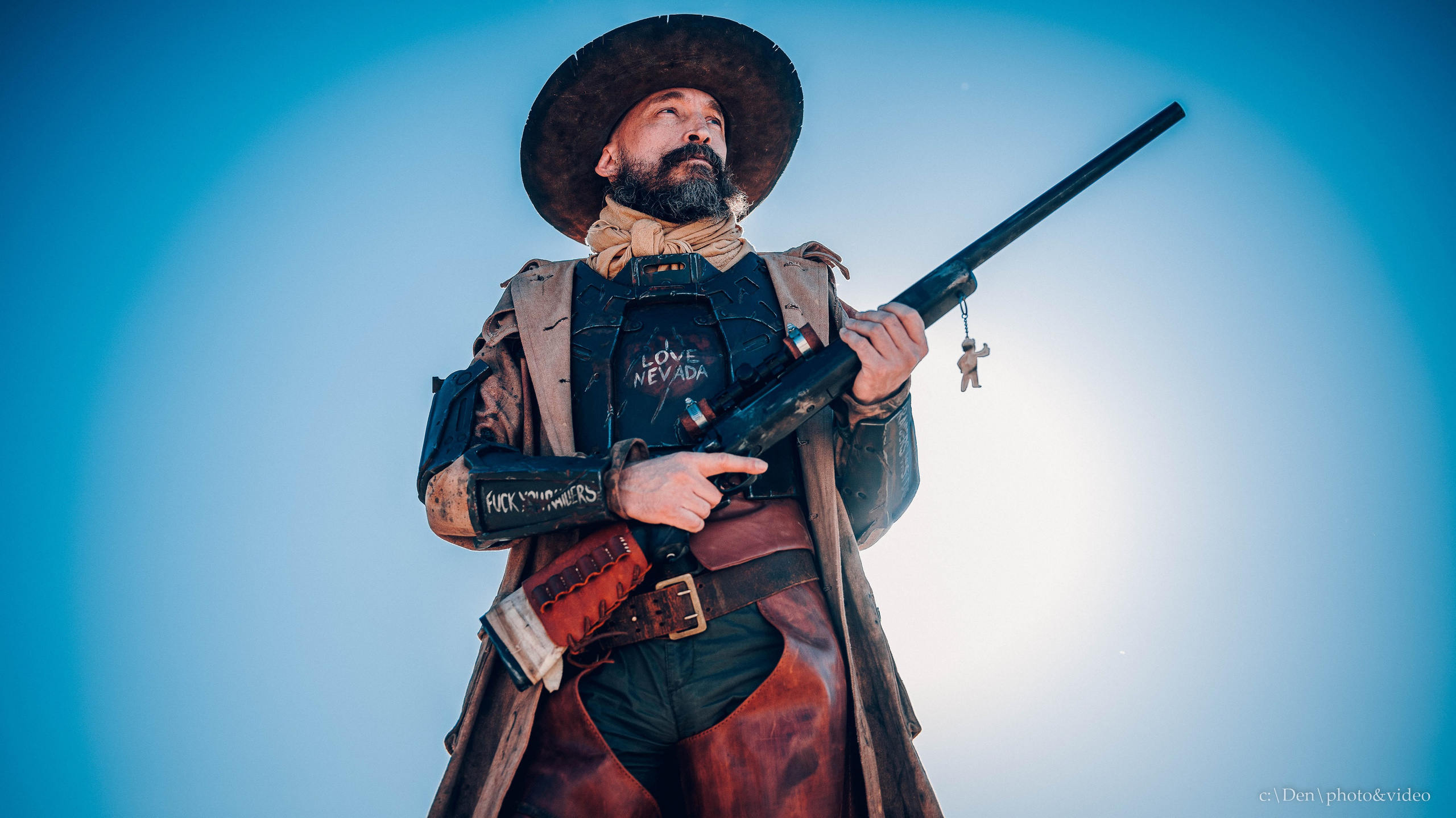 Инди фотограф и видеограф в Курске Денис Смирнов