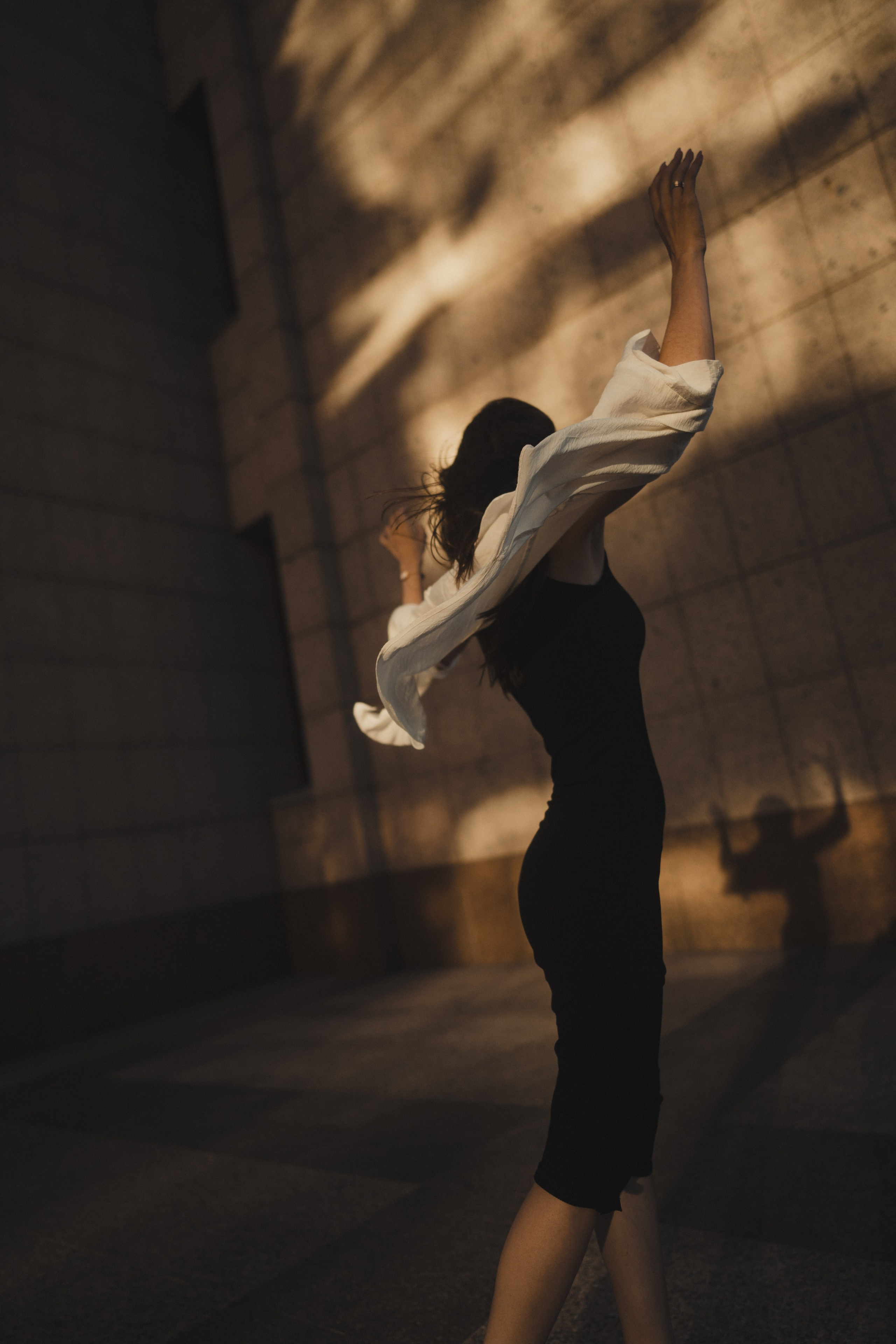 Прогулочная фотосессия с Олей по улице Тельмана