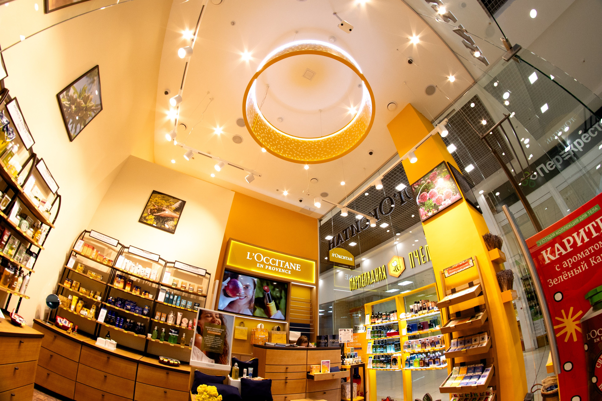 Интерьерная съёмка Торгового квартала. Фотограф/видеограф Богдан Голованов