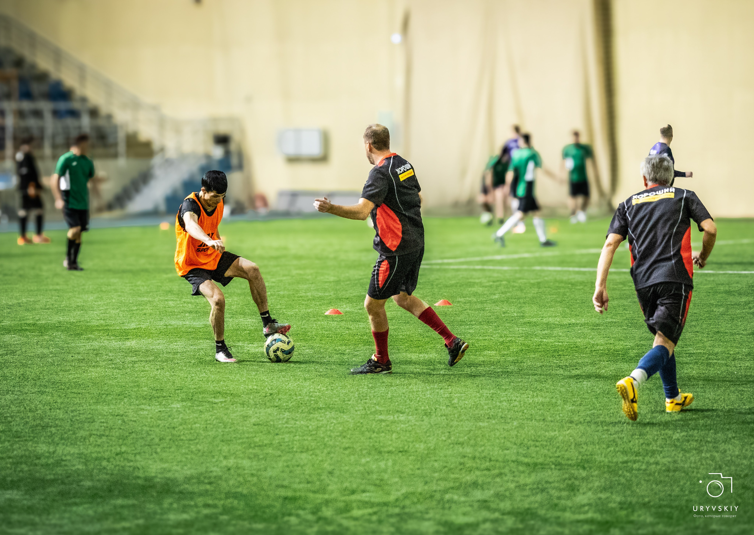 Командор футбол 29.11.2025. Игорь Урывский. Фотограф Красноярск