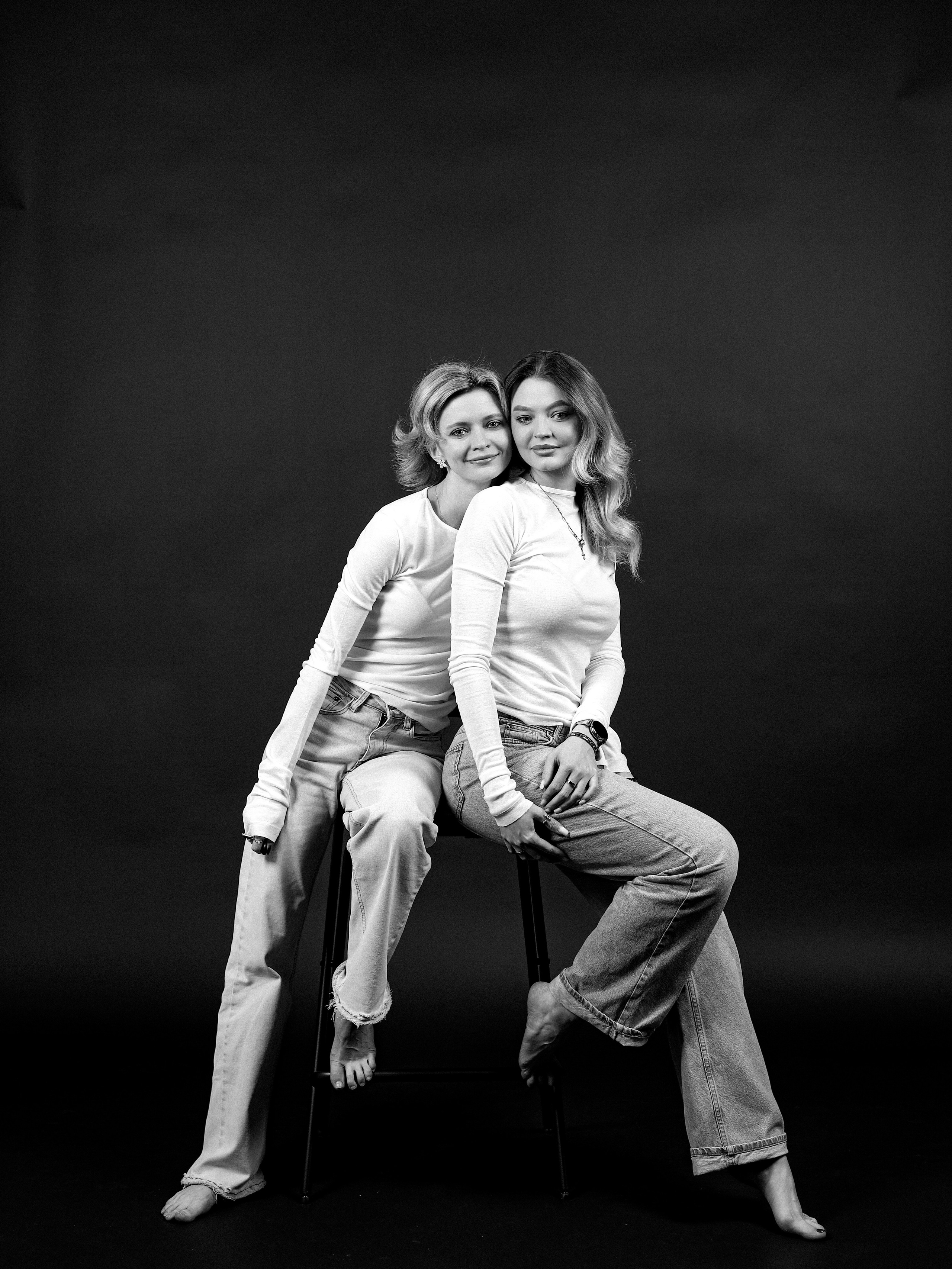 Дарья и Анна. Фотостудия без фотографа Чехов. Первая студия автопортрета в Чехове