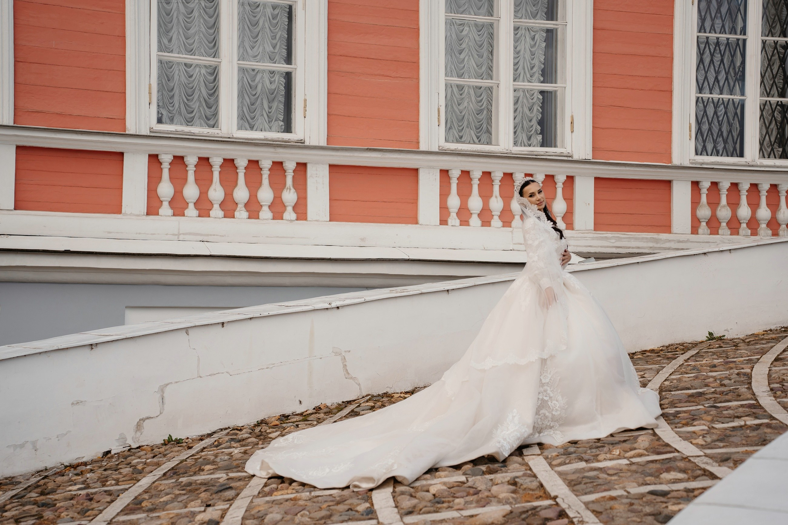 Свадебная фотосессия в ресторане Турандот. Свадебный и семейный фотограф в Москве Светлана Зоткина