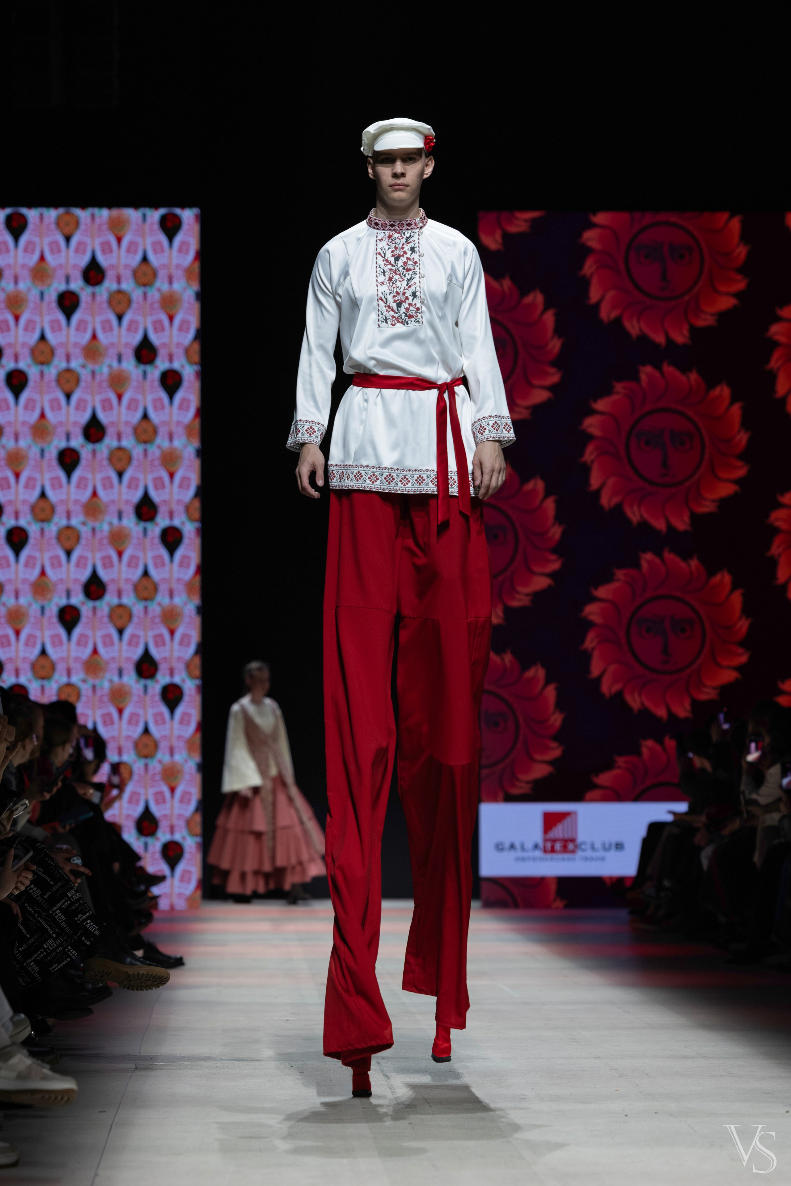 Неделя Российской моды. Манеж. РГУ Косыгина. Фотограф Виктор Степанов