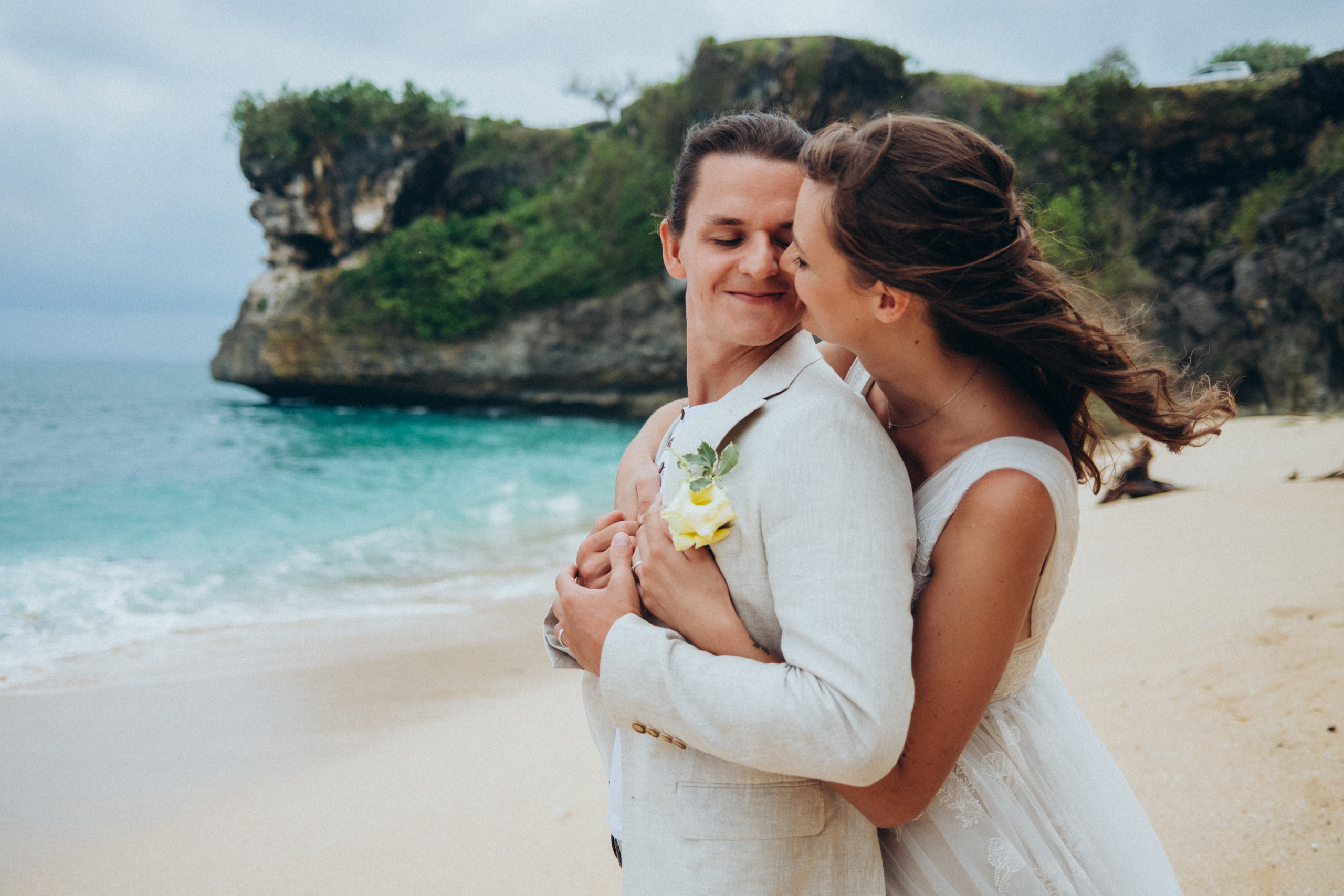 Julia and Ricard Wedding in Bali. Photographer Bali