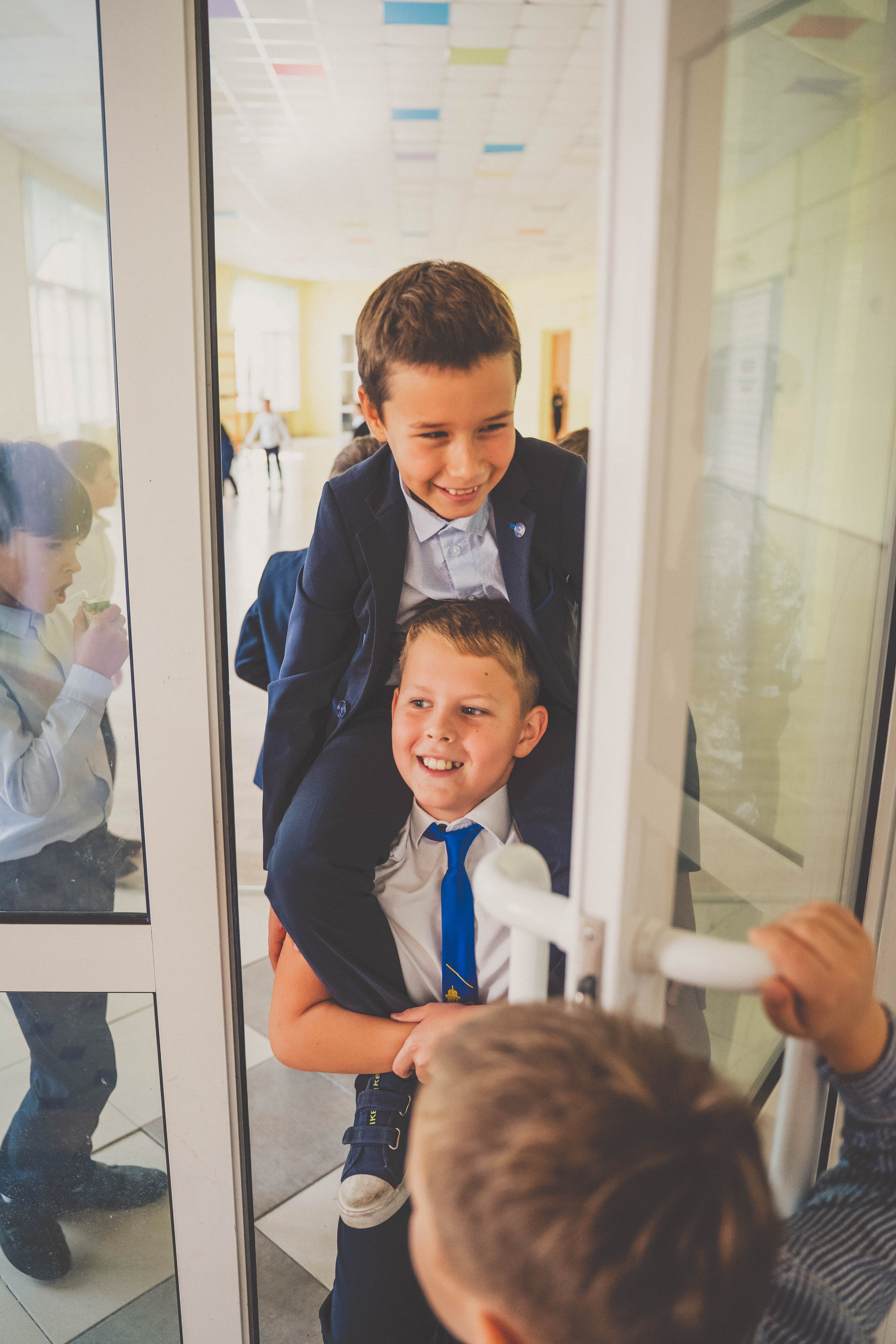 Классбук Гимназия 32 Иваново. Ирина Коновалова школьный фотограф. Выпускные альбомы Ярославль