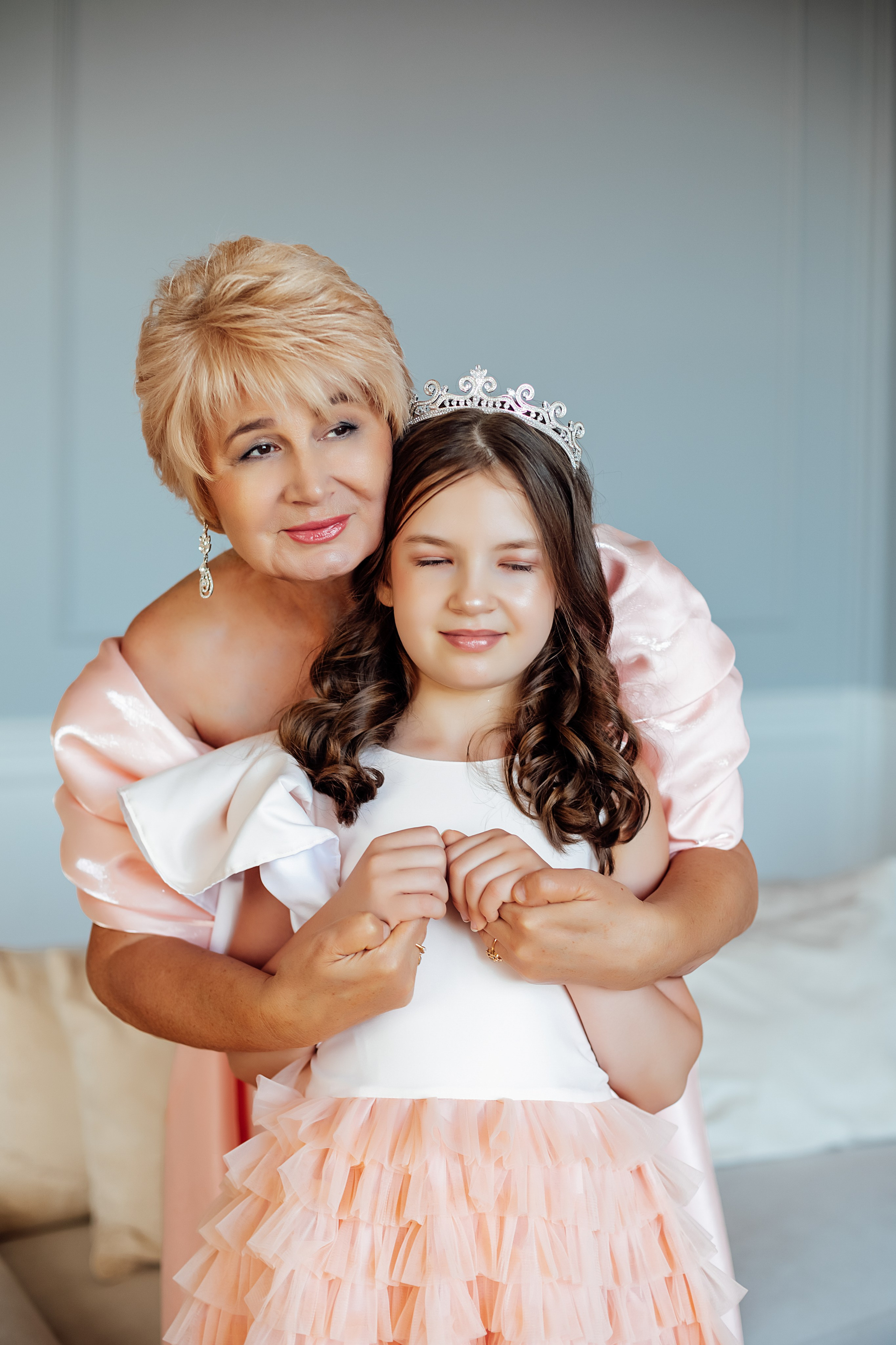 Бабушка с внучкой. Свадебный и семейный фотограф/видеограф в Краснодаре Наталья Осинская