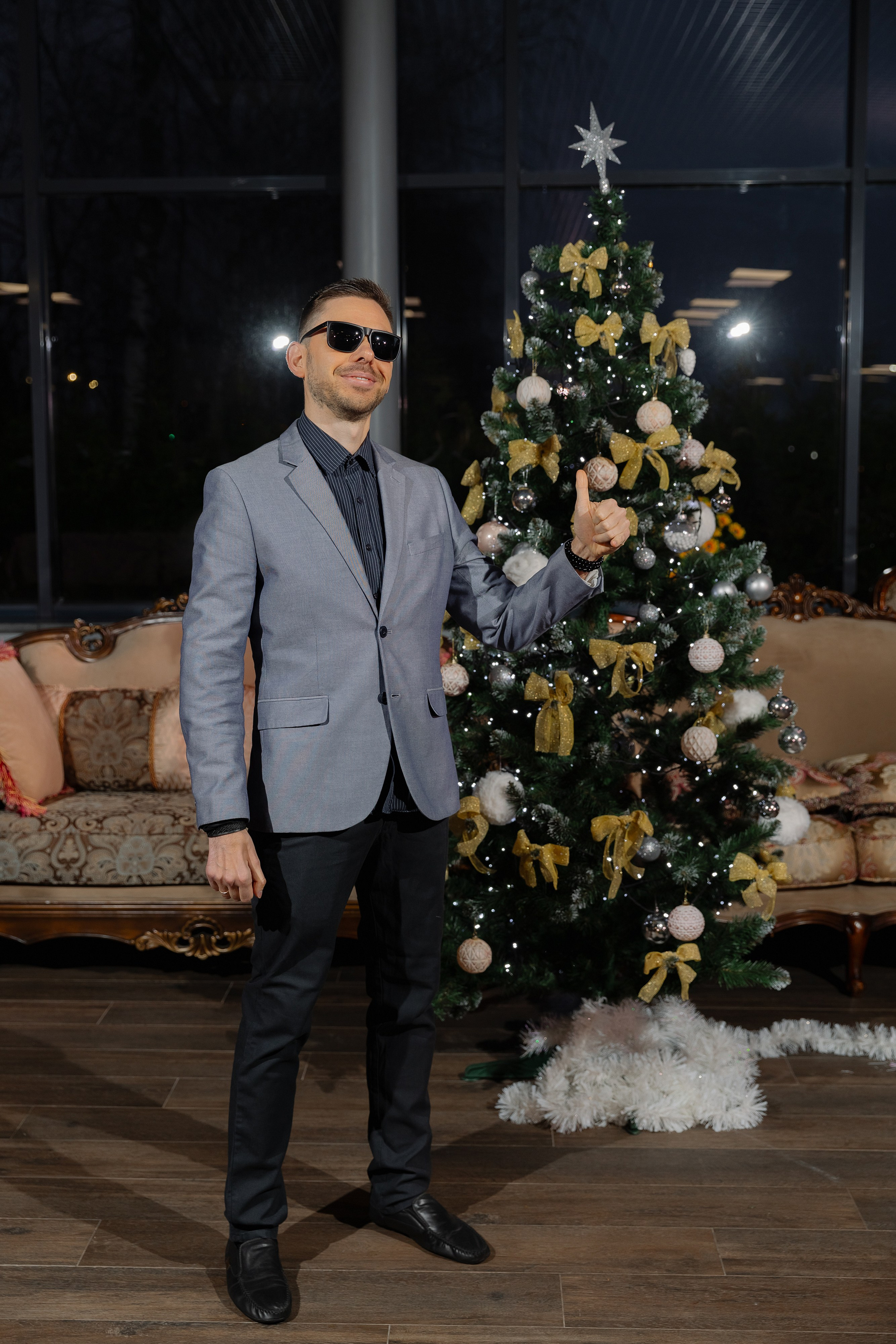 Корпоративная новогодняя фотосъемка для BELARUSBANK в Ресторане «Урарту». Свадебный фотограф в Минске/Беларуси Сергей Спиридонов