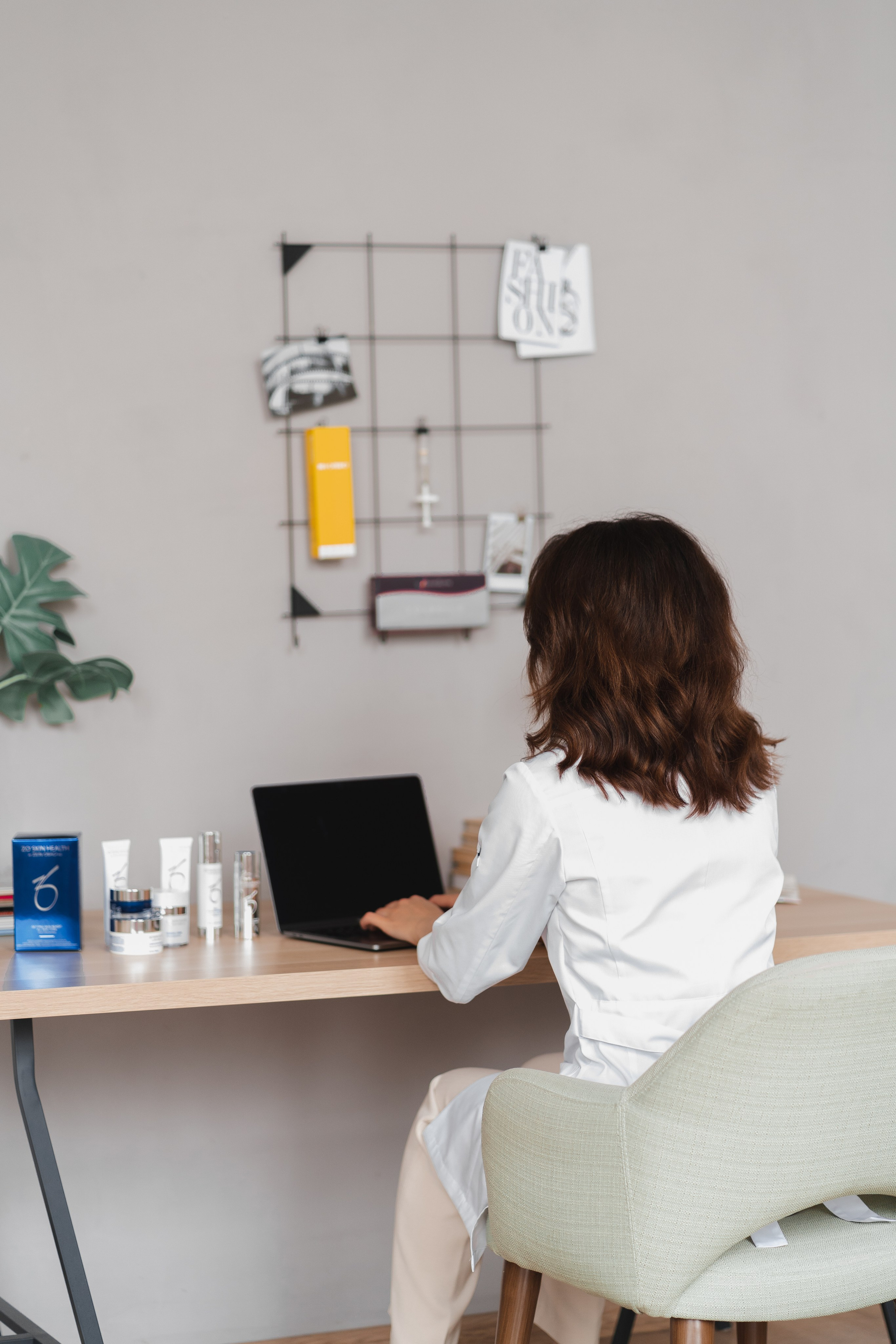 Аванесянц Софья I Косметолог, дерматовенеролог. Фотограф и ретушер Александра Белова