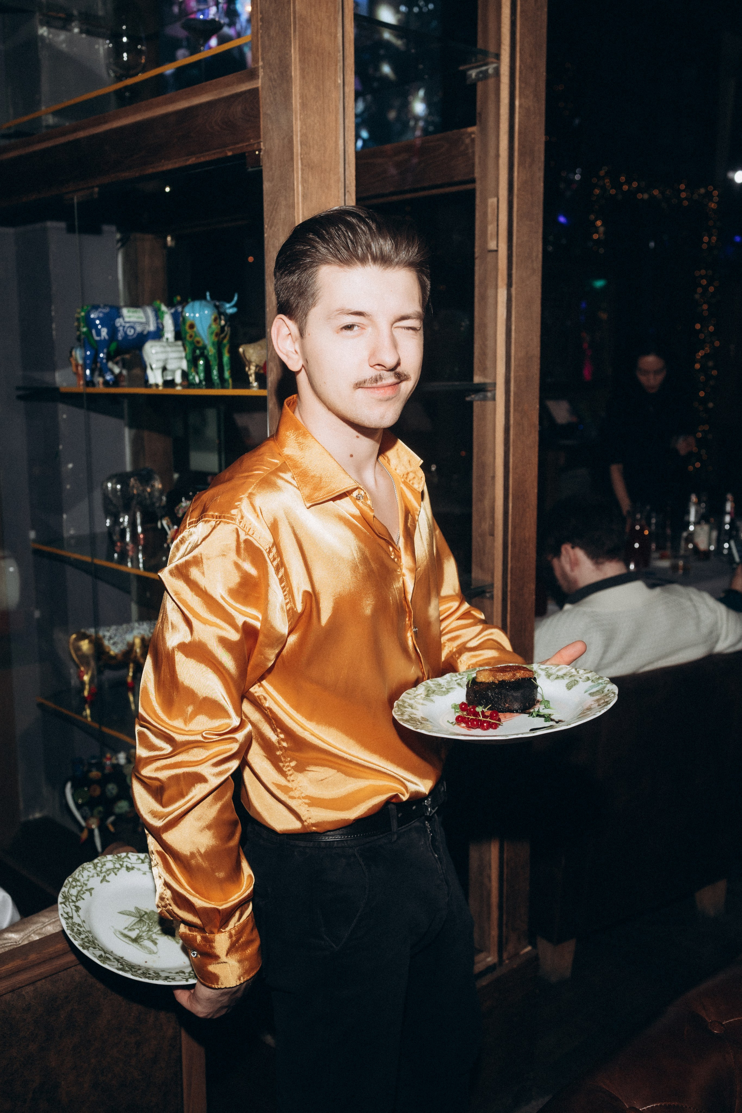 Новогодний корпоратив ресторан Рибай. Фотограф Артем Бросов в Санкт-Петербурге и Дубае