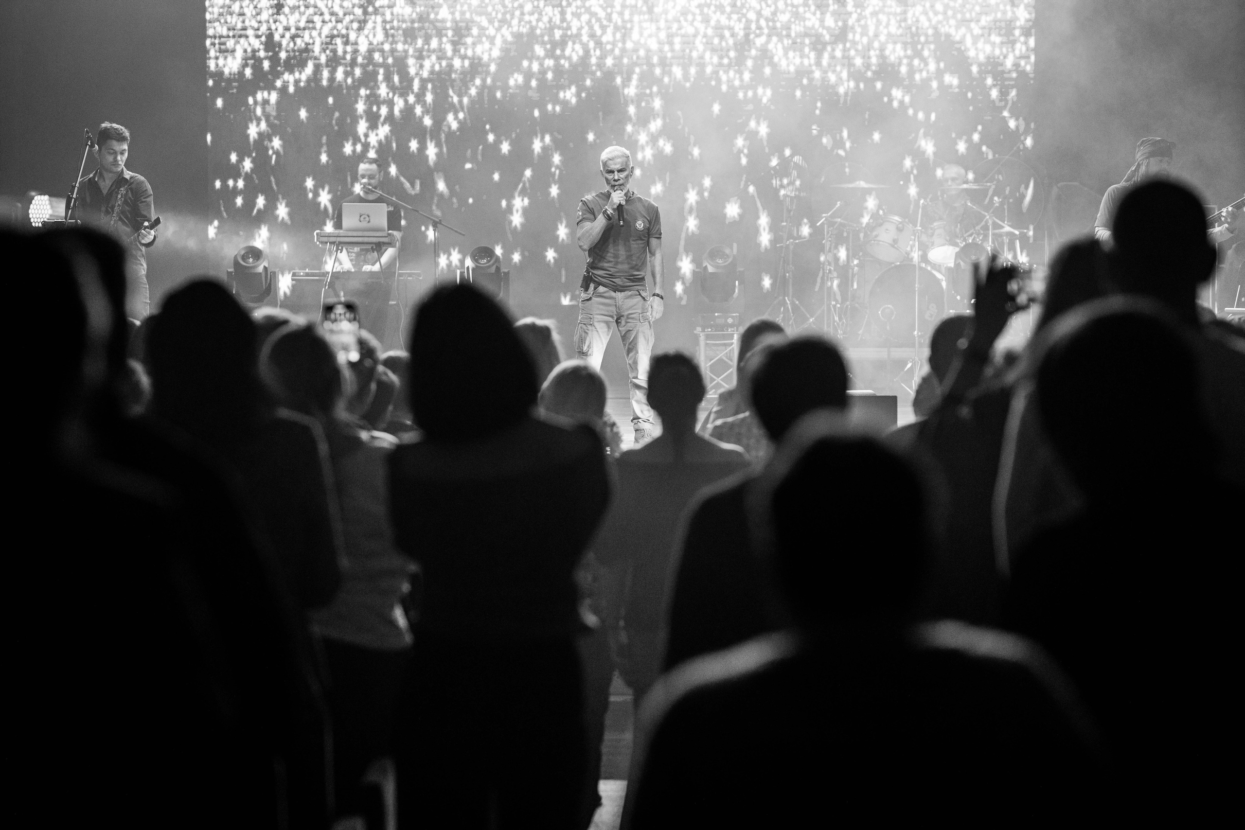 Концертное. ЧБ Фотограф Ольга Лесли