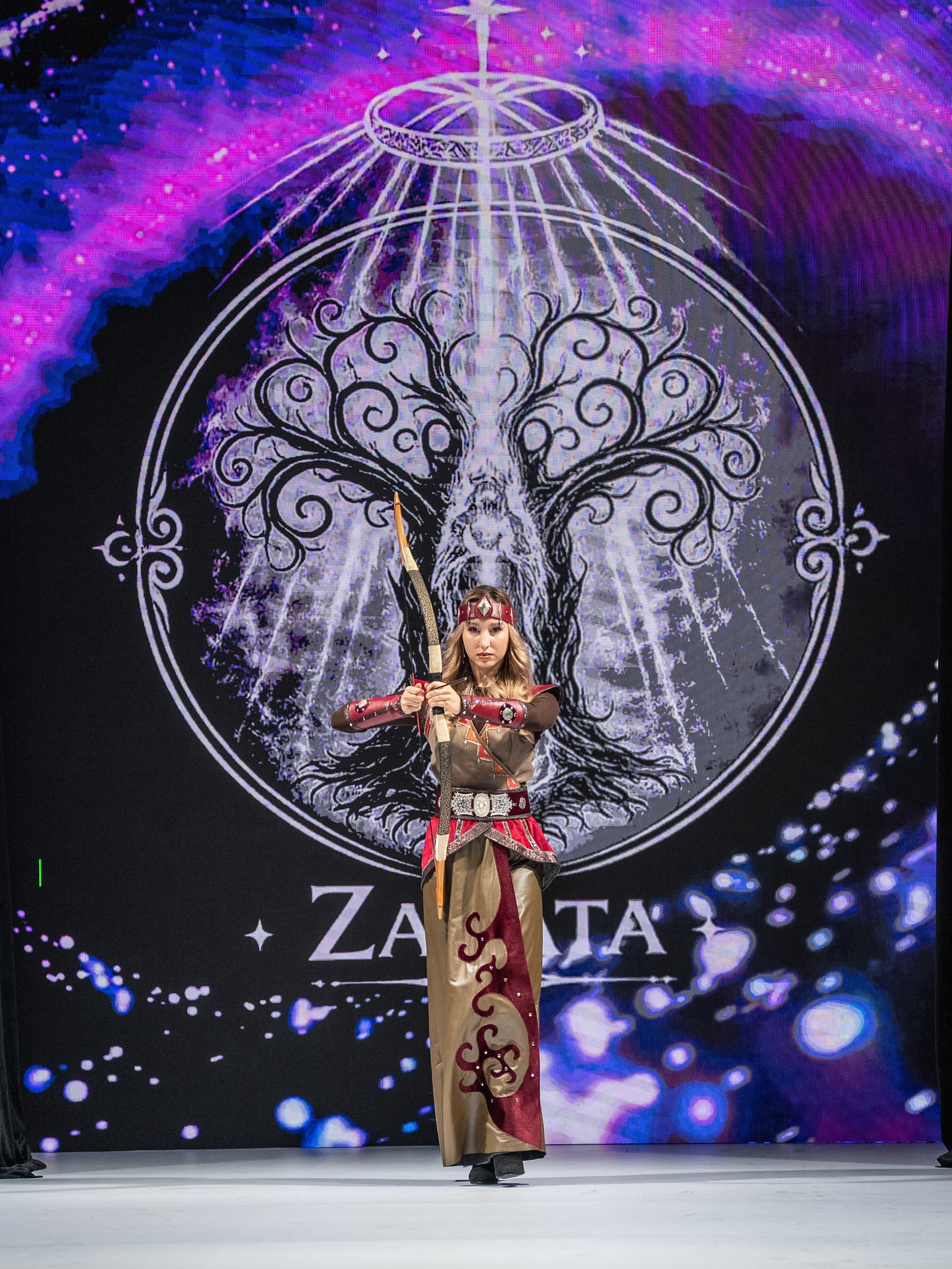 EURASIAN FASHION WEEK Lo Zarata. Сайт Алматинского НЮ АРТ, будуар и фэшн фотографа Дениса Карпенко