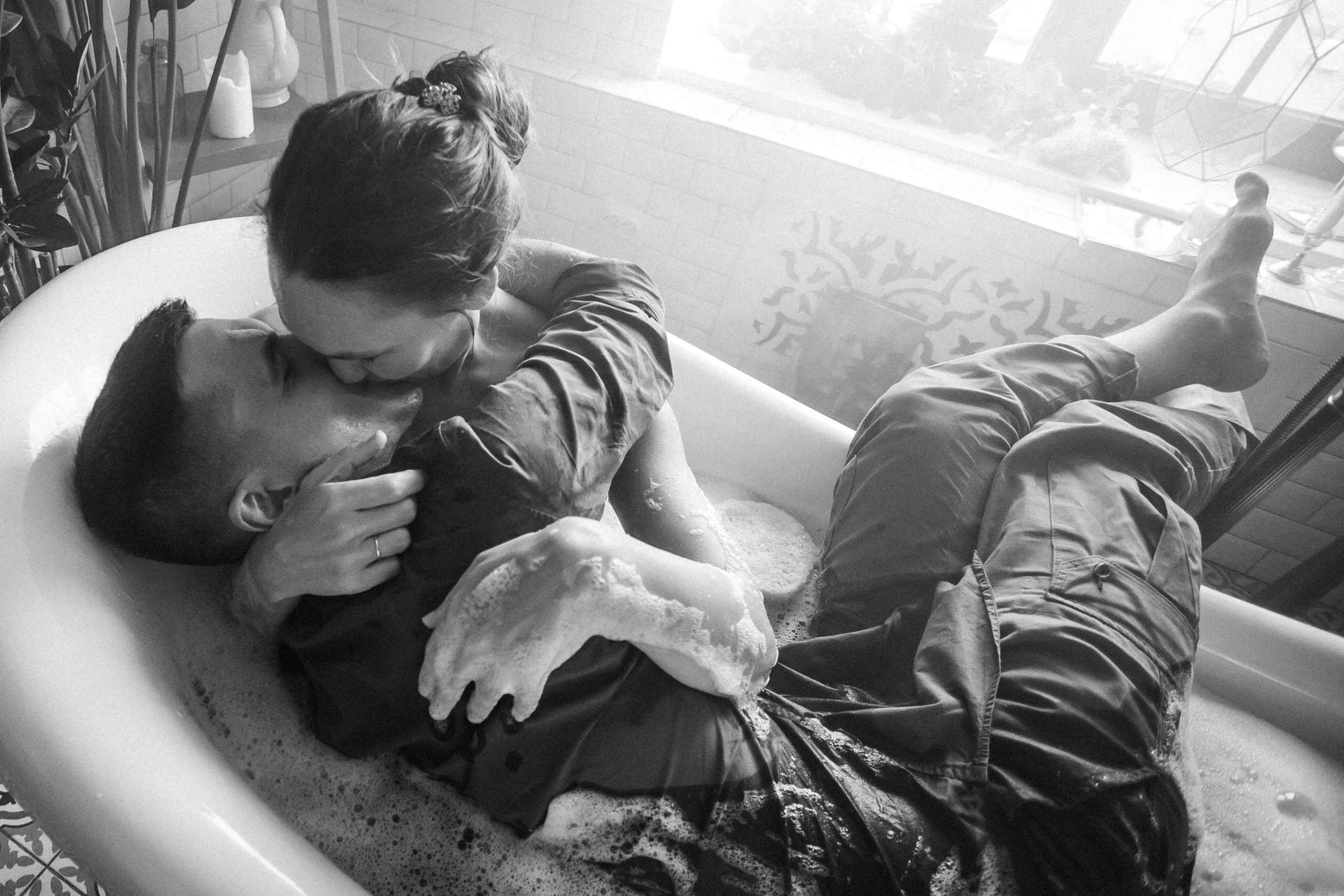 Аня и Артем Foam Love Story. Фотограф в Москве Наталья Спиридонова