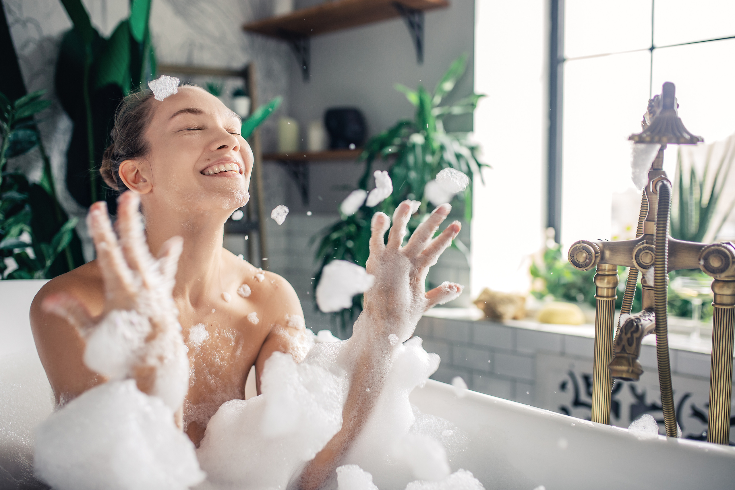 Аня и Артем Foam Love Story. Фотограф в Москве Наталья Спиридонова