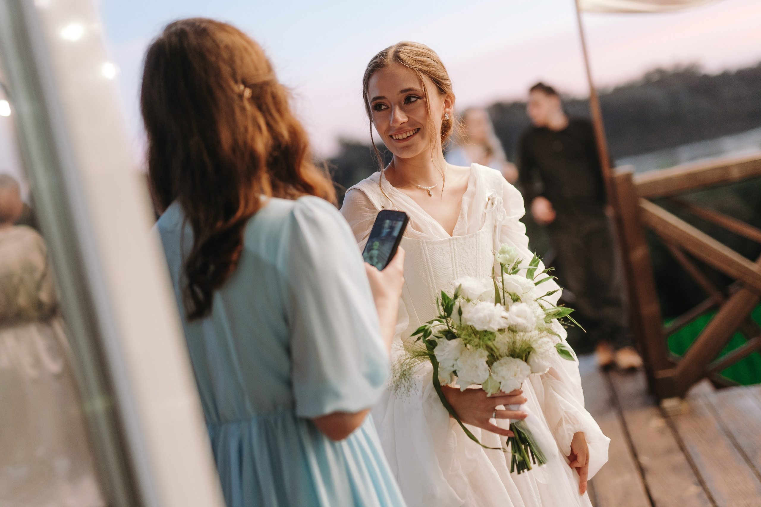 БАНКЕТНЫЙ ЗАЛ ТОРТУГА, ВЕДУЩИЙ АНДРЕЙ ОГНЕВ