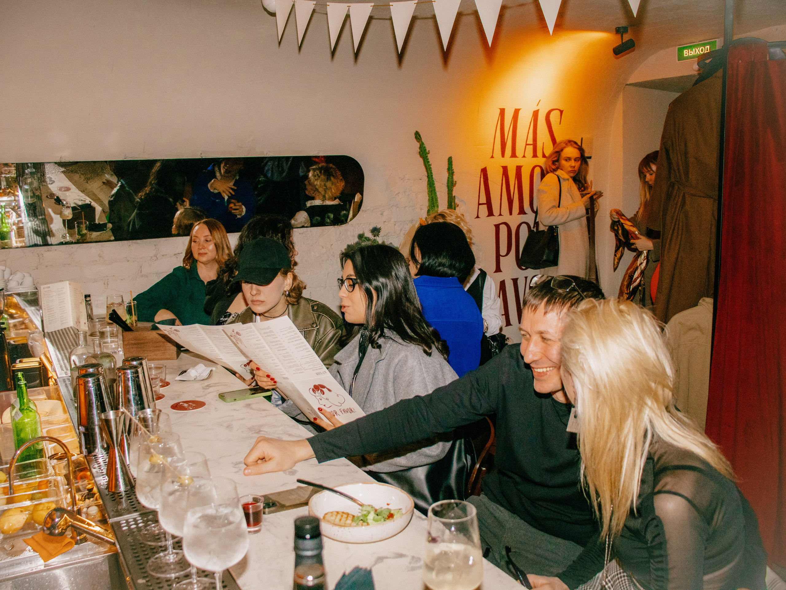 Открытие Por Favor bar. Фотограф | портрет | бренды | репортаж