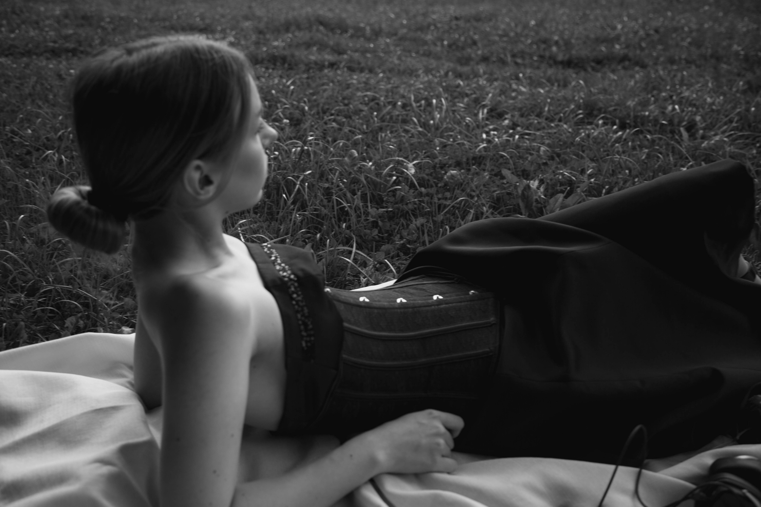 Black dress. DINA MOREVA photography