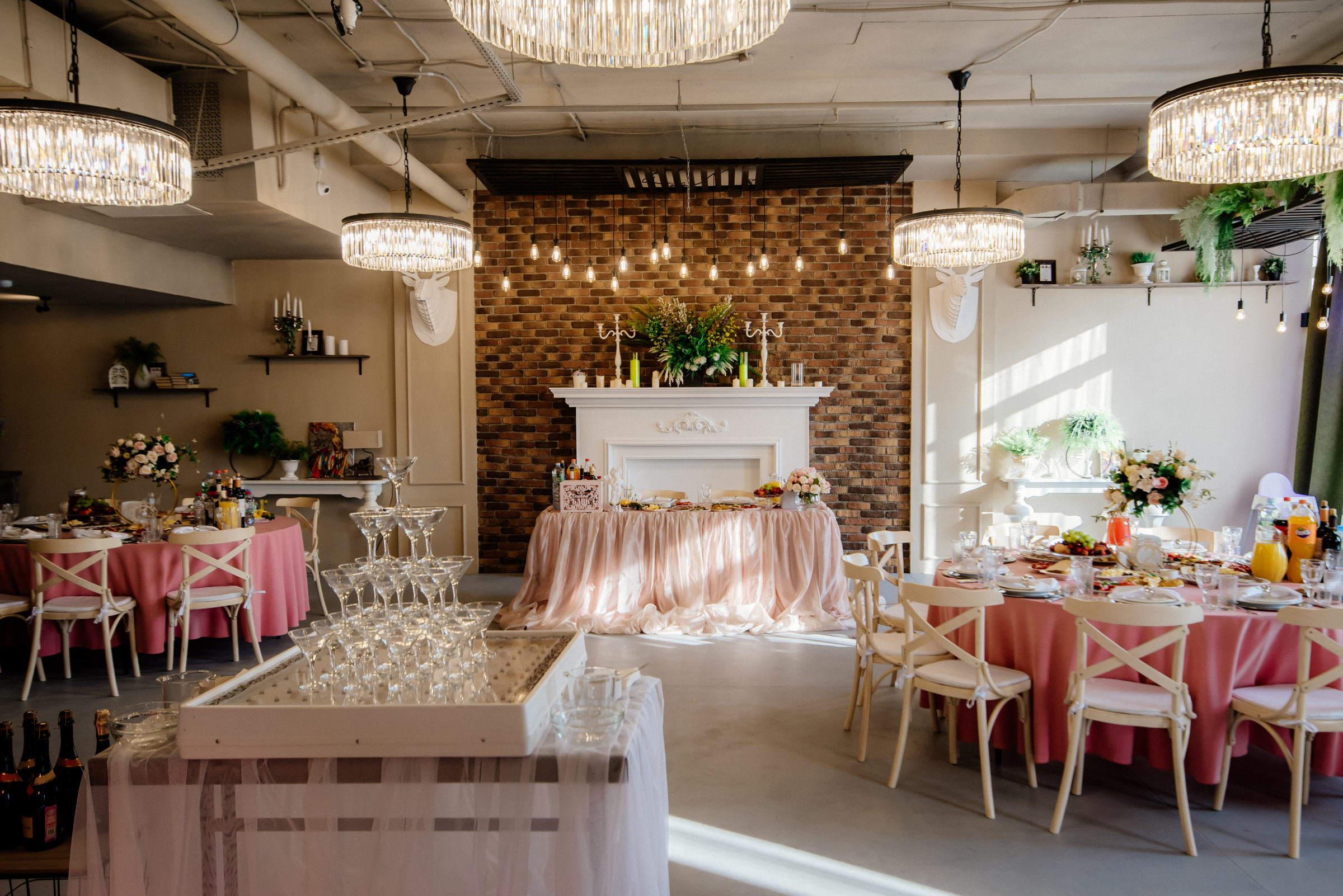 фотосъёмка и видеосъёмка свадебного банкета ya cafe на новодмитровской