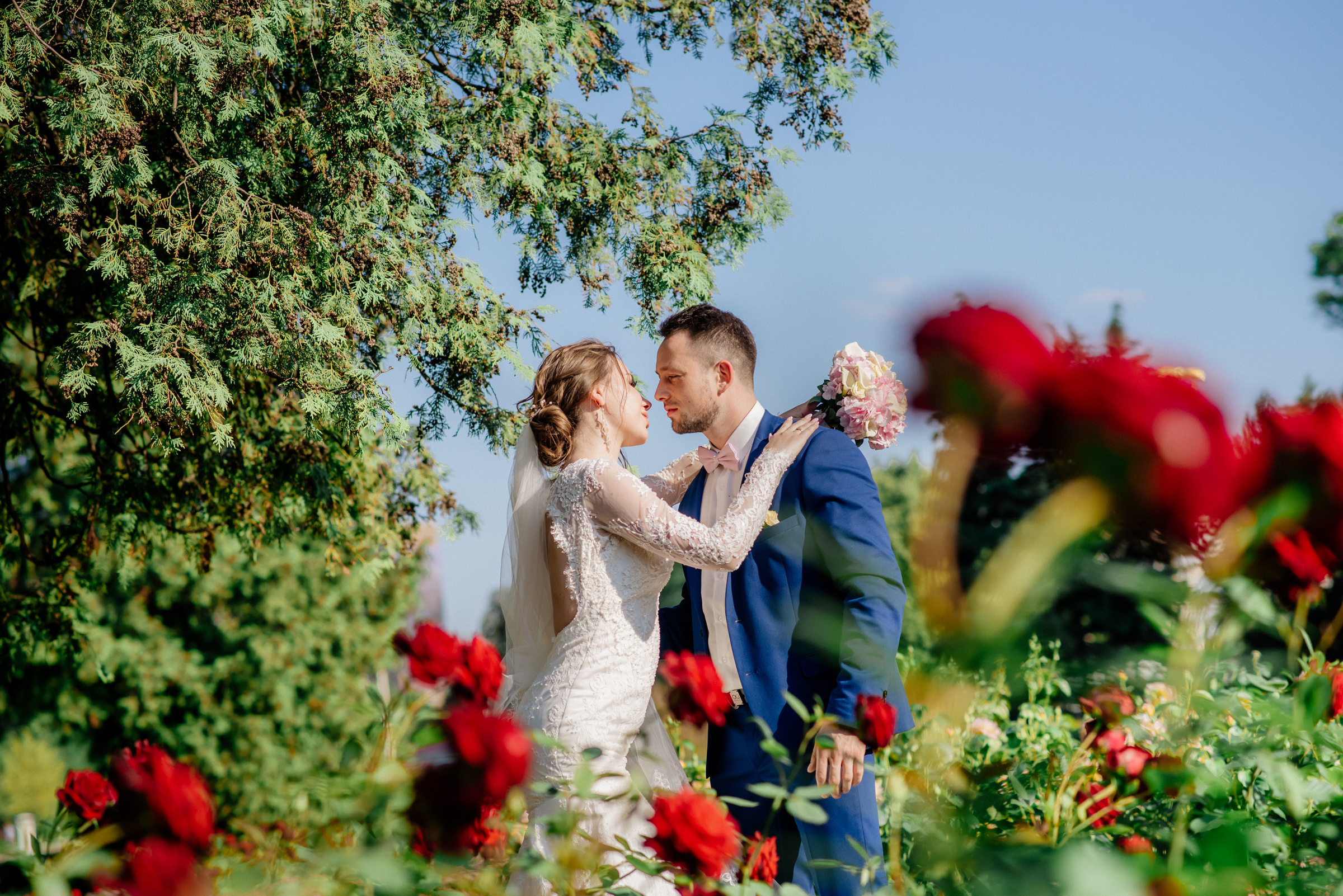 фотосъёмка, фотосессия свадебной прогулки на территории вднх летом