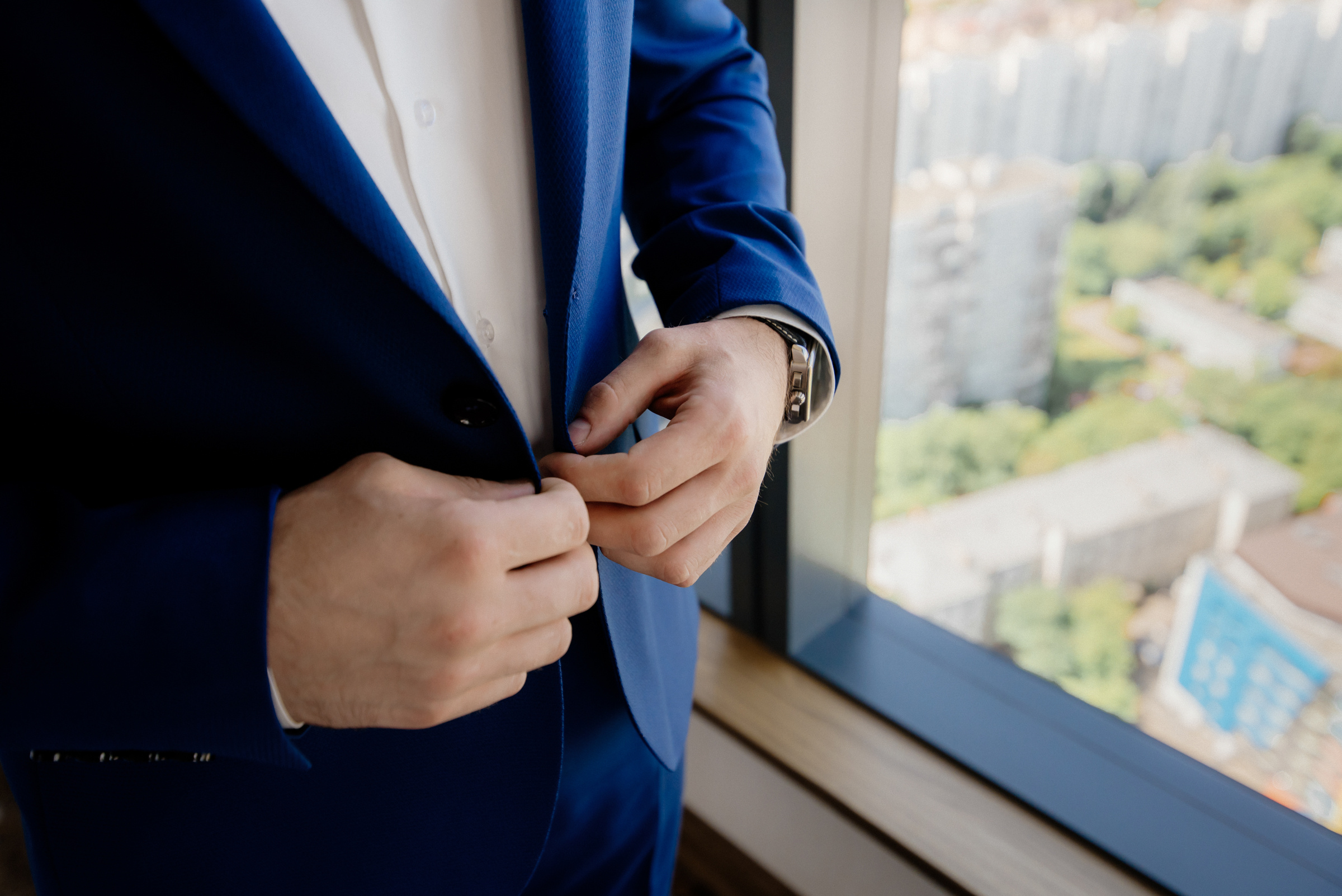 фотосъёмка сборы жениха в отеле radisson  в Москве