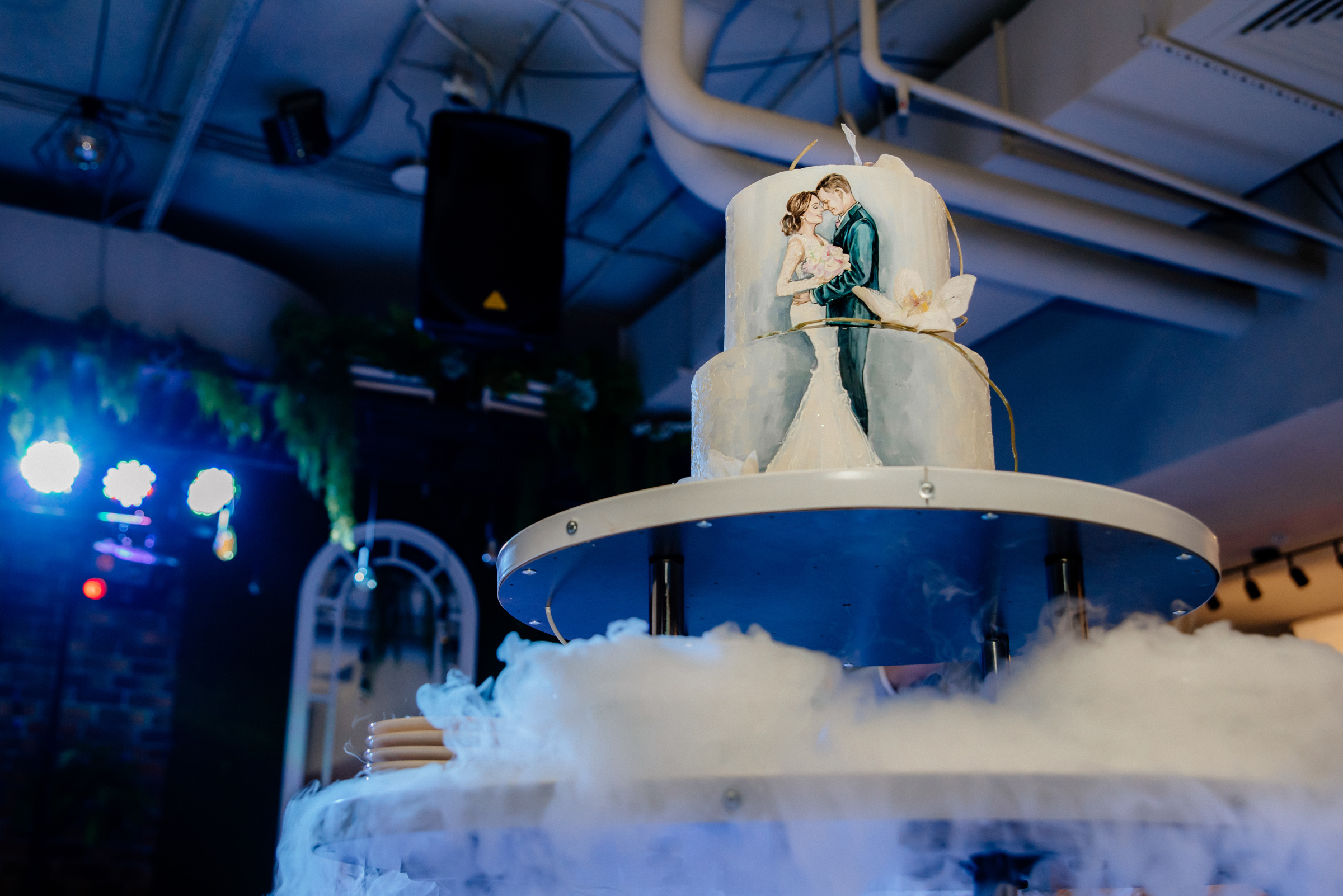 фотосъёмка и видеосъёмка свадебного банкета ya cafe на новодмитровской, свадебный торт