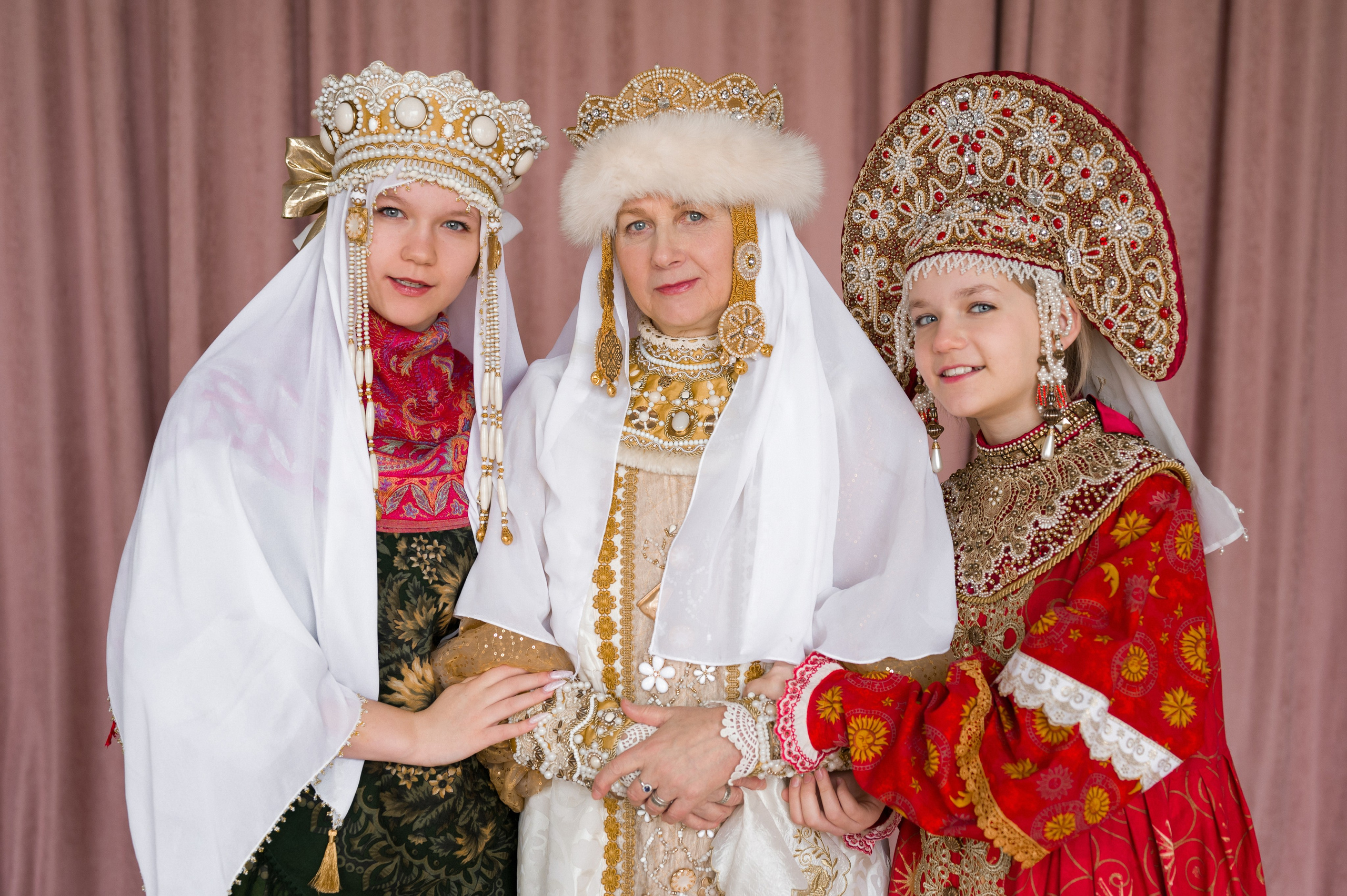 Фотосессия в русском народном костюме. Фотограф Юлия Кондратьева