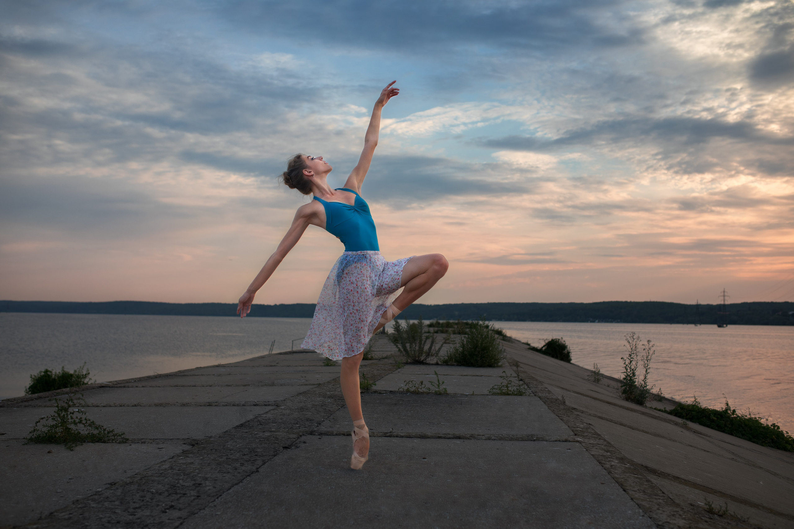 Фотосет с балериной Дианой на набережной для «себя»