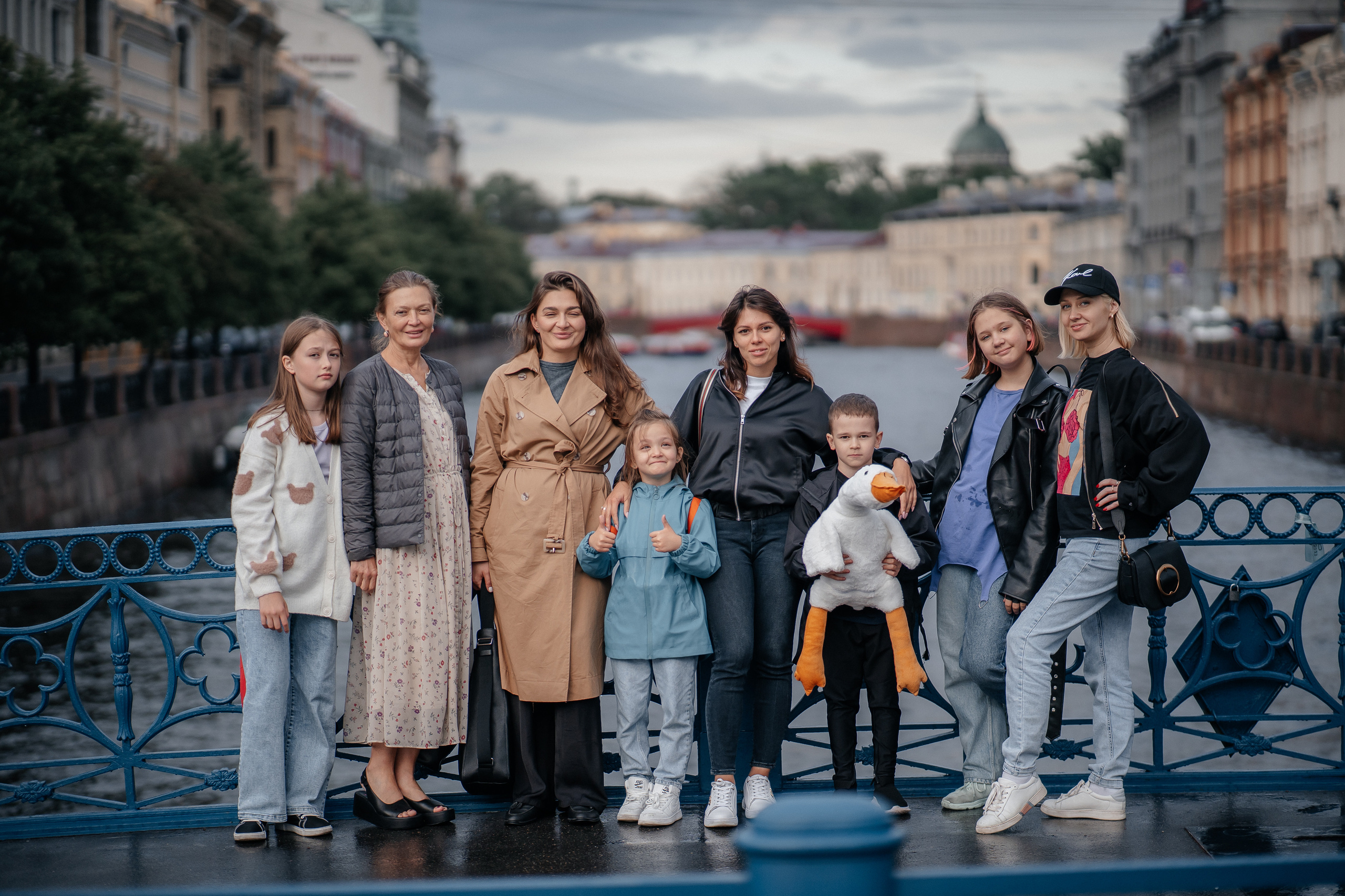 Семейная фотосессия в Санкт-Петербурге. Свадебный фотограф Александр Невский в Санкт-Петербурге