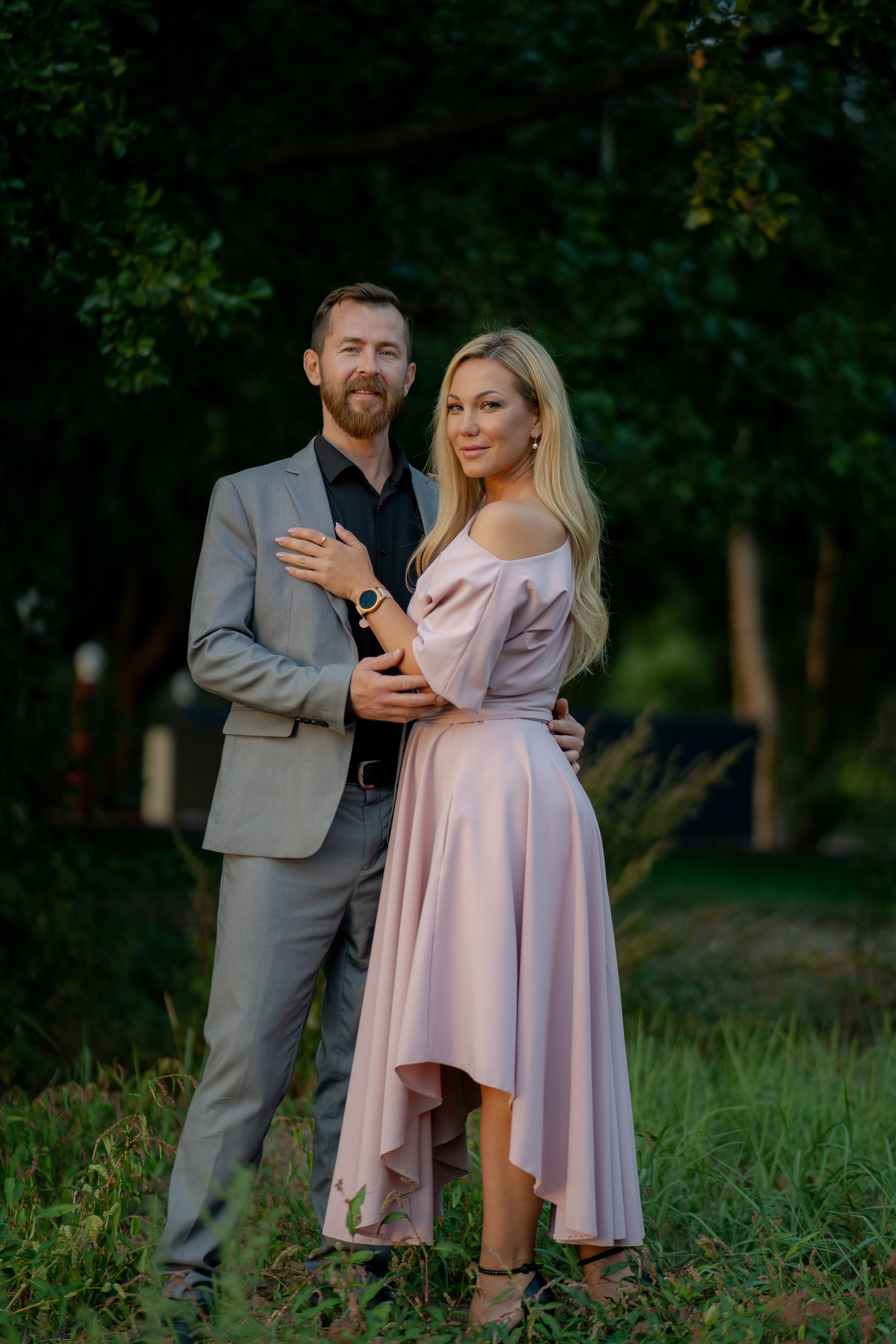 Летняя выездная свадебная регистрация в Санкт-Петербурге. Свадебный фотограф Александр Невский в Санкт-Петербурге