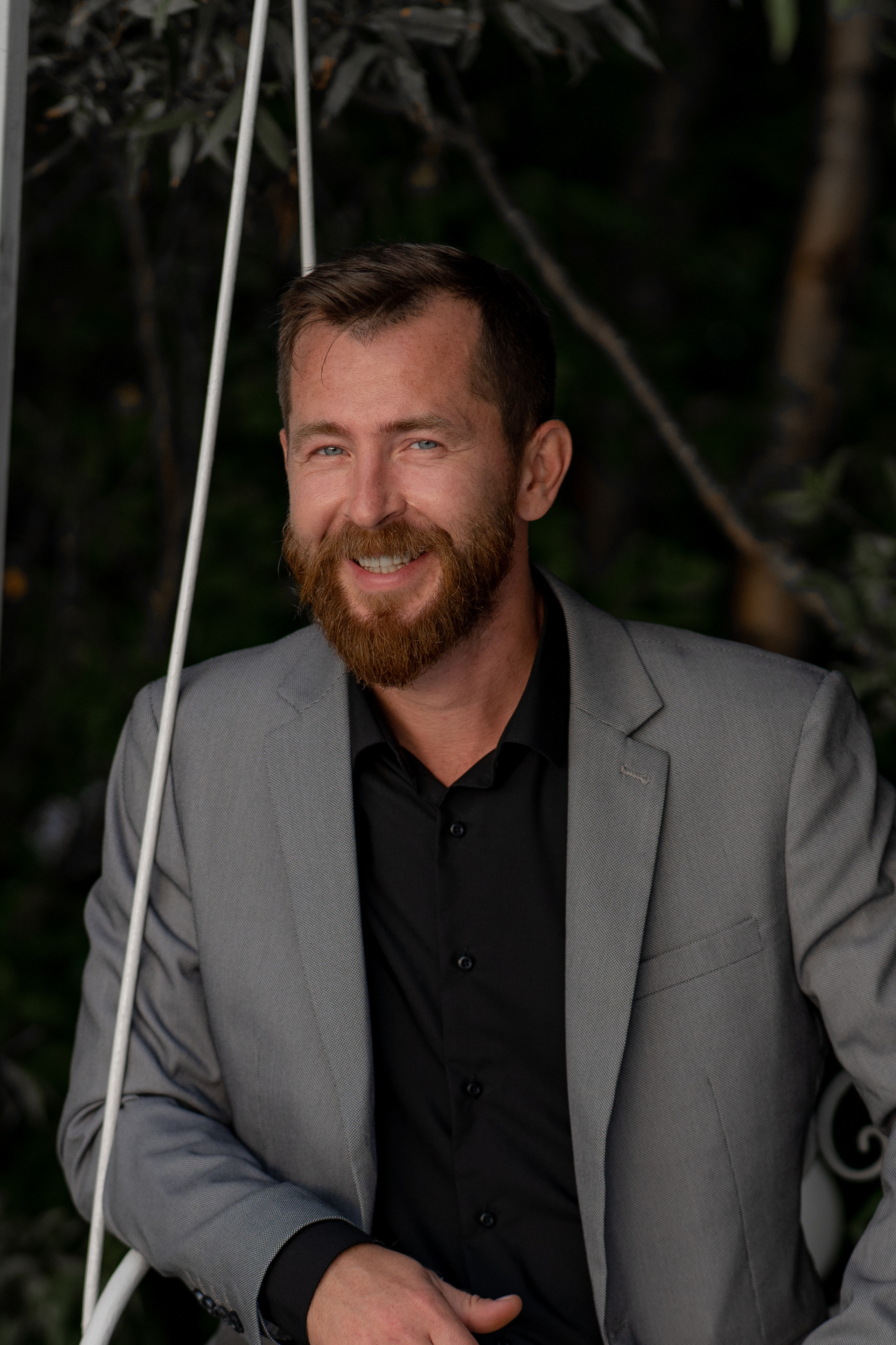 Летняя выездная свадебная регистрация в Санкт-Петербурге. Свадебный фотограф Александр Невский в Санкт-Петербурге