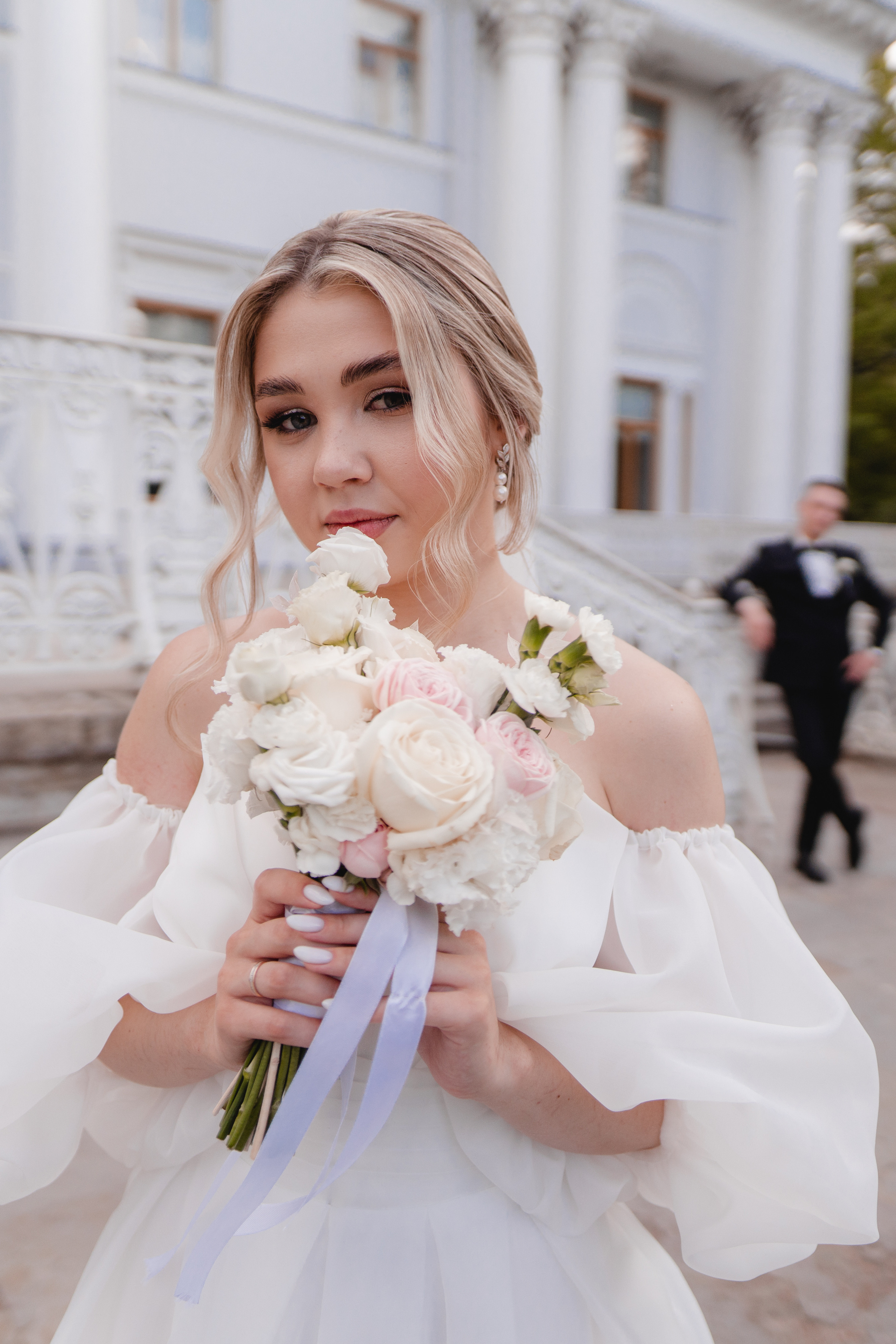 Летняя выездная свадебная регистрация в Санкт-Петербурге. Свадебный фотограф Александр Невский в Санкт-Петербурге