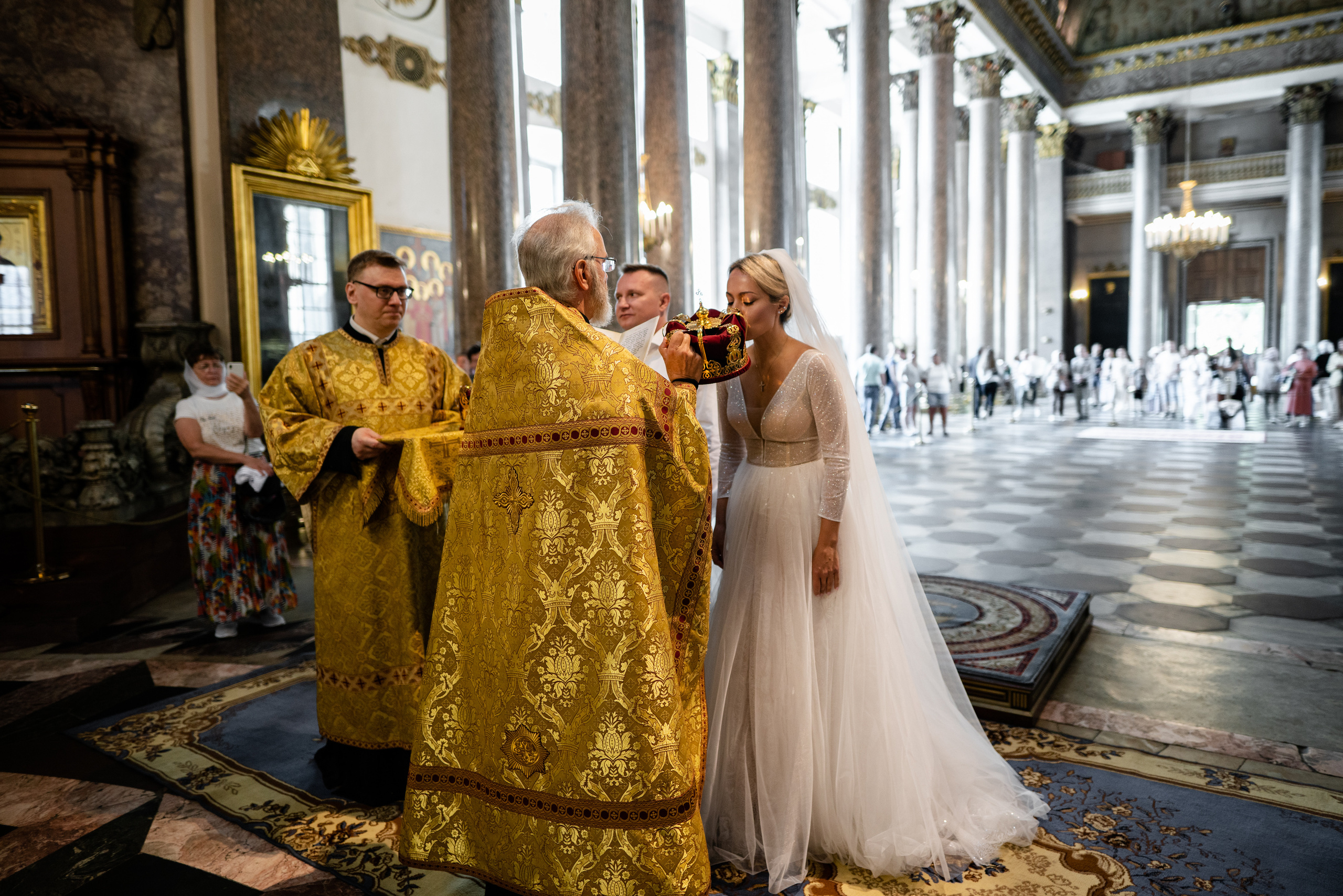 Венчание и крещение. Свадебный фотограф Александр Невский в Санкт-Петербурге