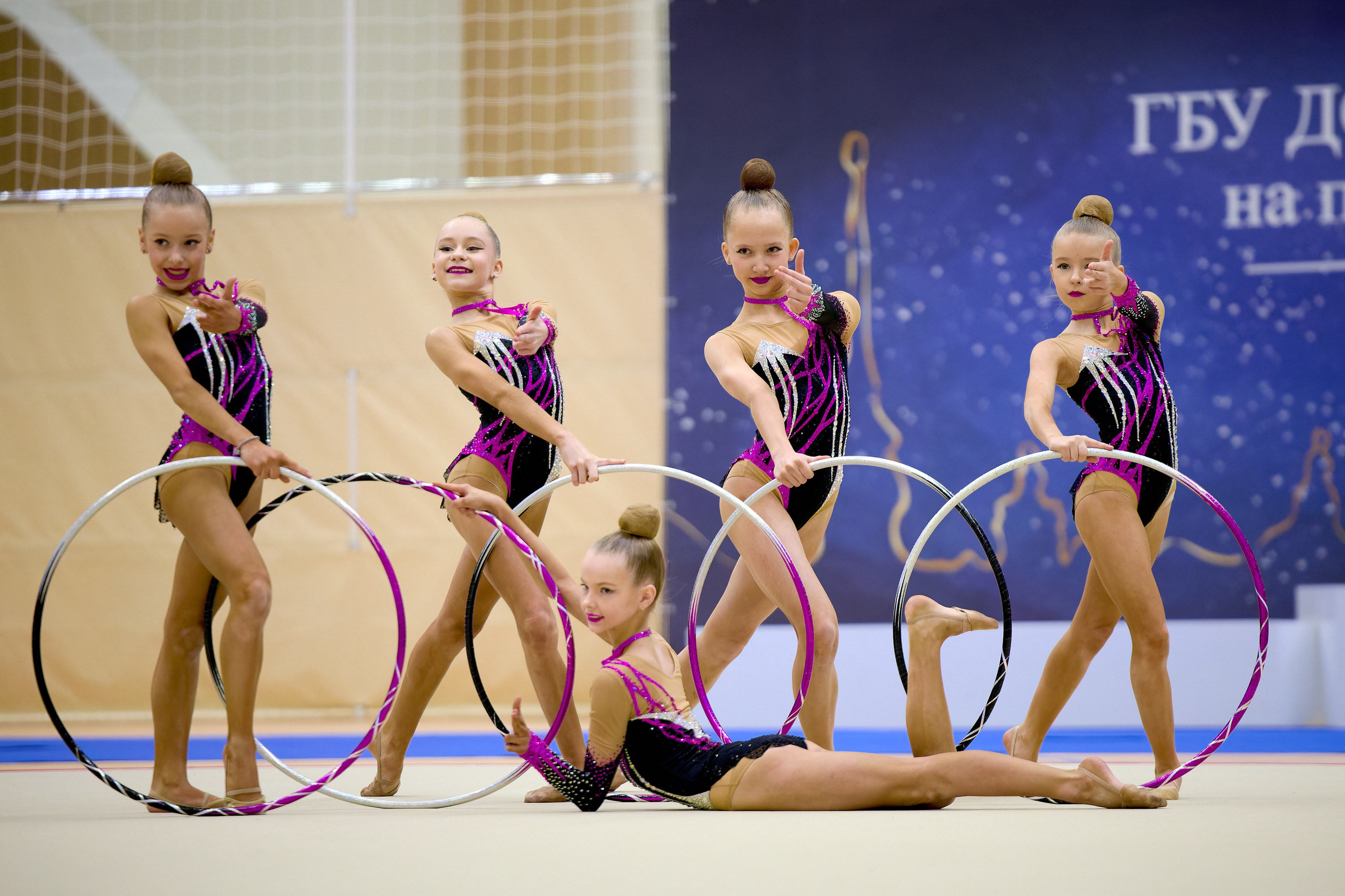 Групповое выступление художественная гимнастика