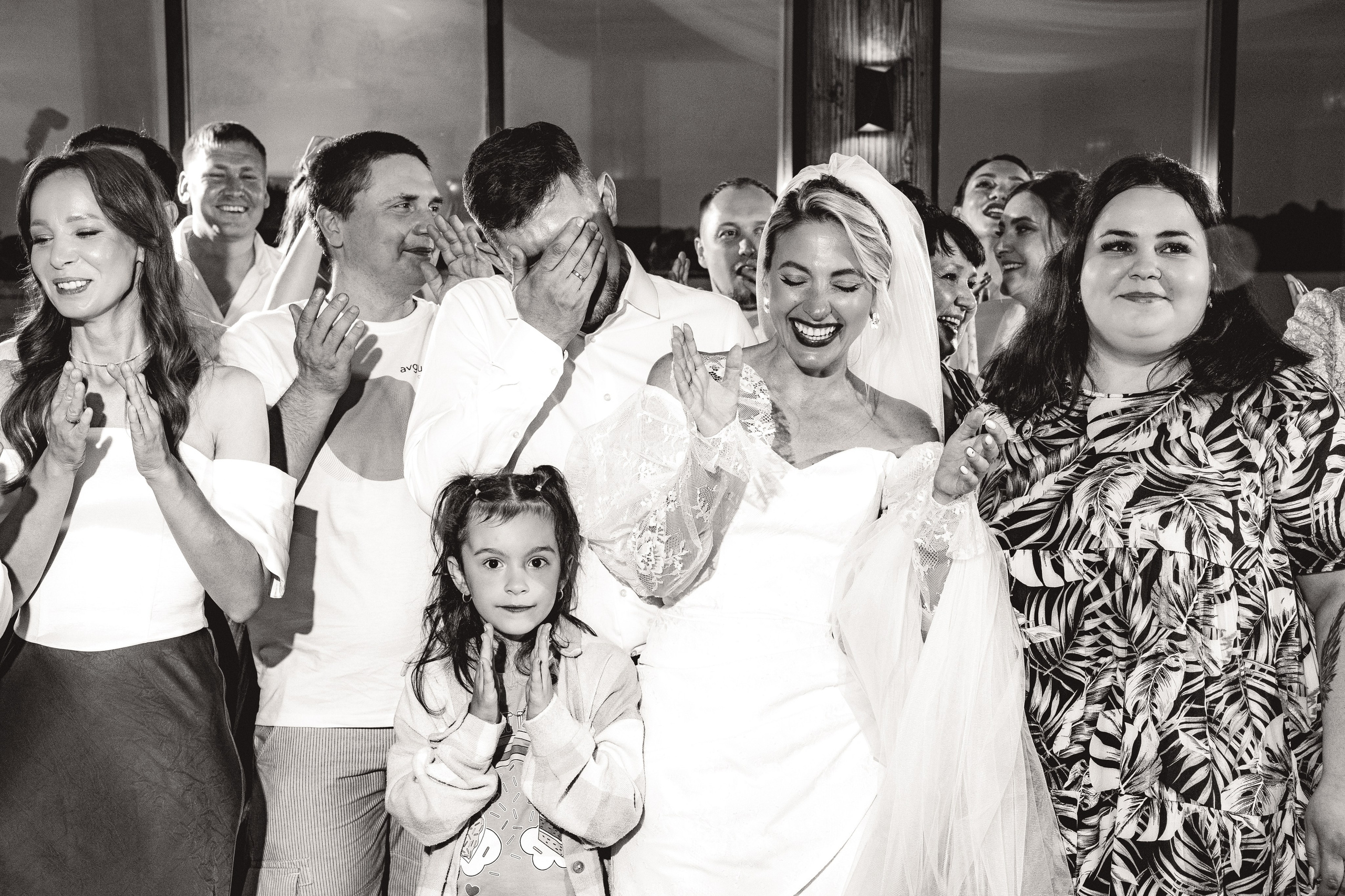 V&N. Свадебный фотограф в Иваново Гитарина Черняева