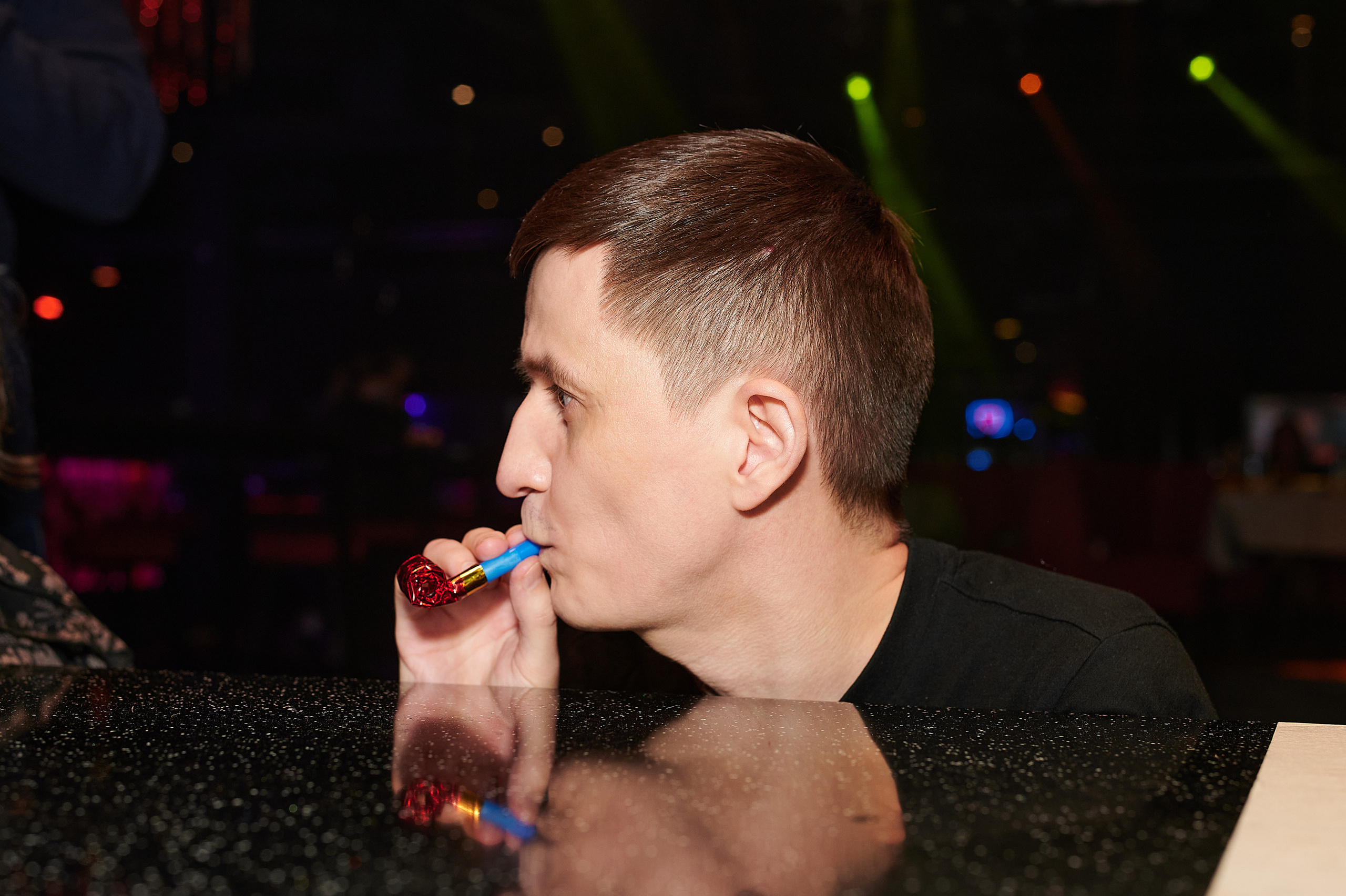 Репортажная съёмка корпоратива в ночном клубе