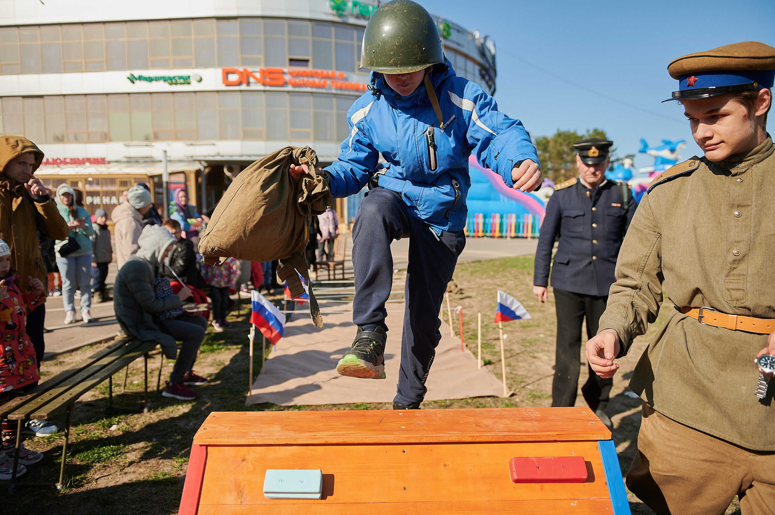 Профессиональный фотограф. Фоторепортаж праздника 9 мая в Сестрорецке