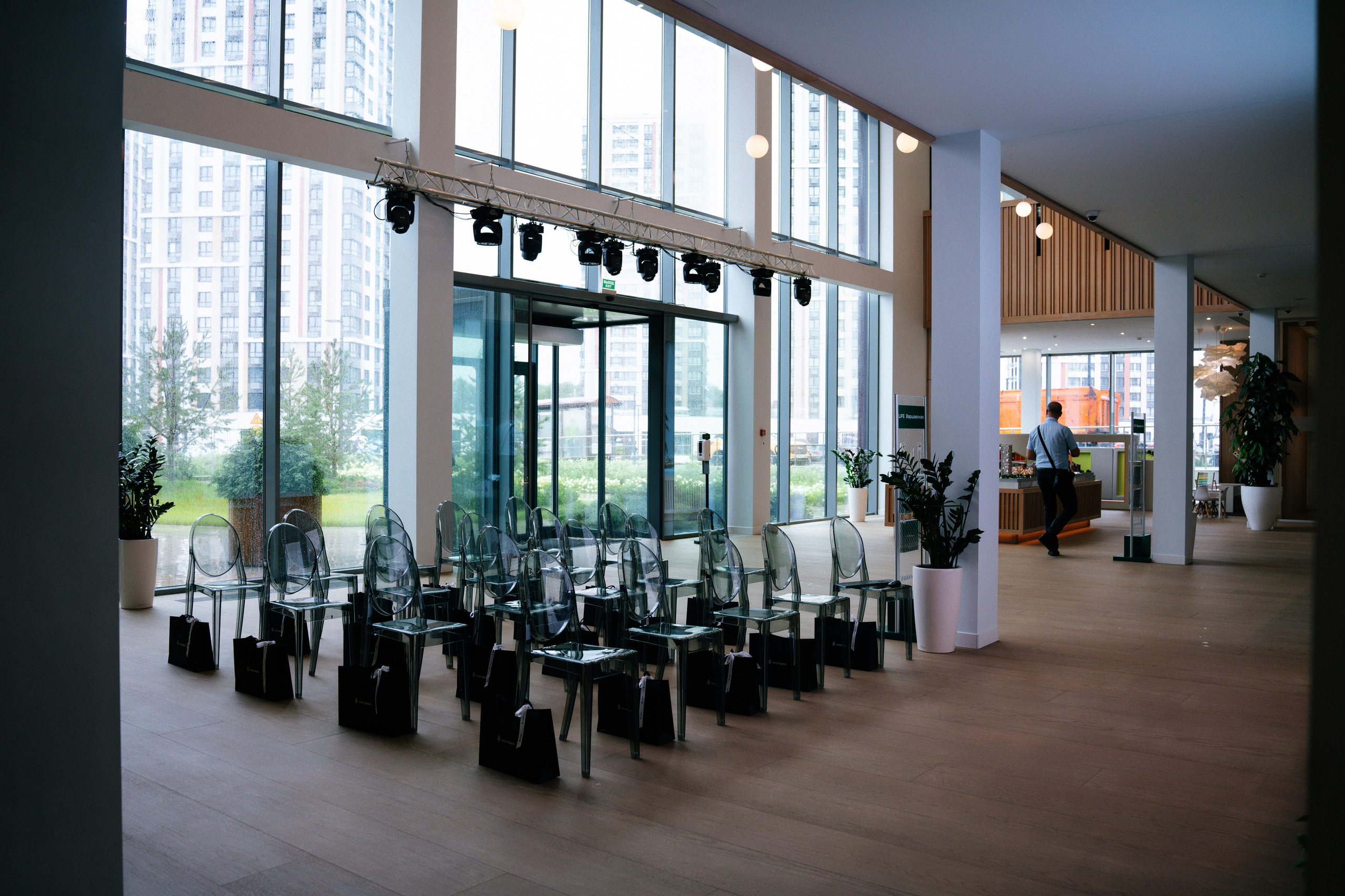 Открытие офиса продаж Варшавская Life