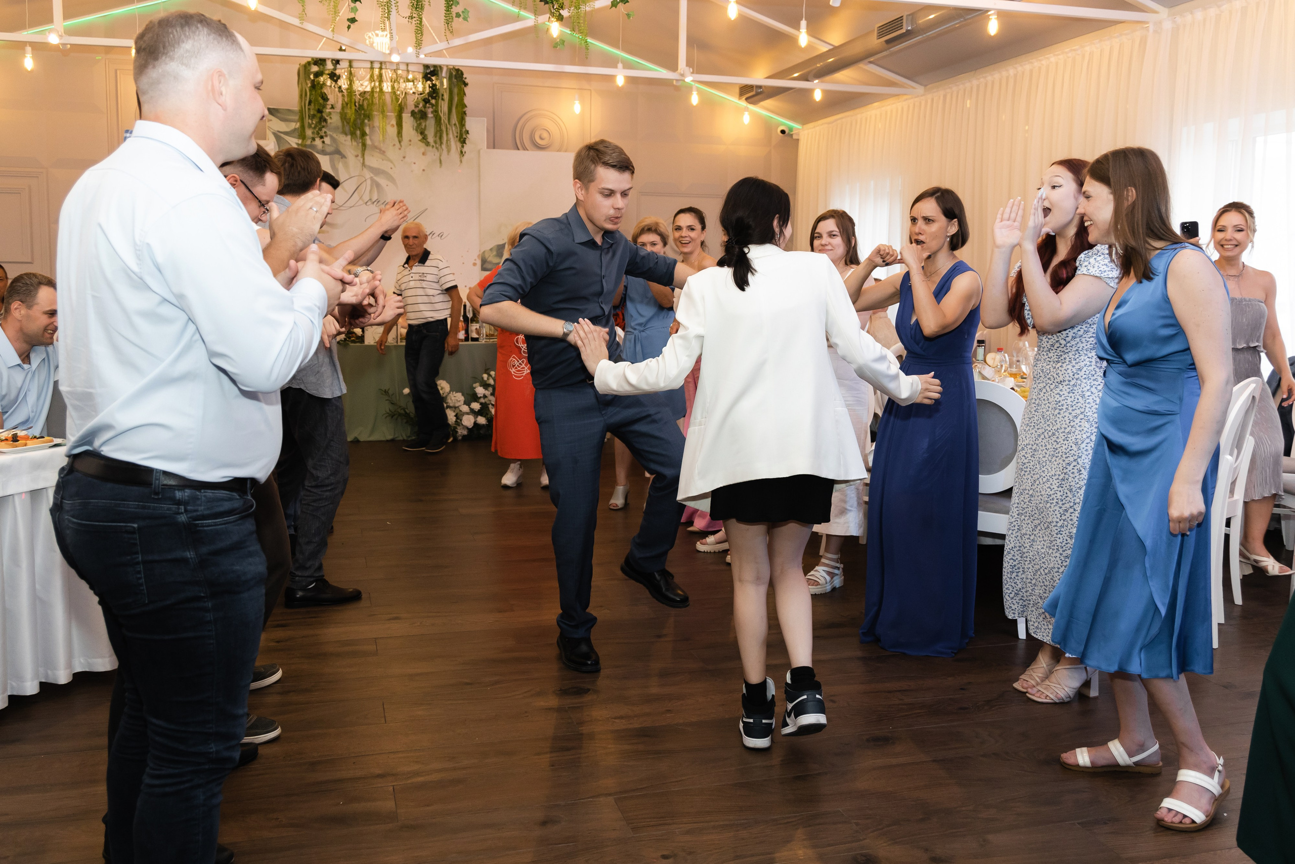 Алёна и Денис (полный день). Фотограф в Барнауле Юлия Садвокасова