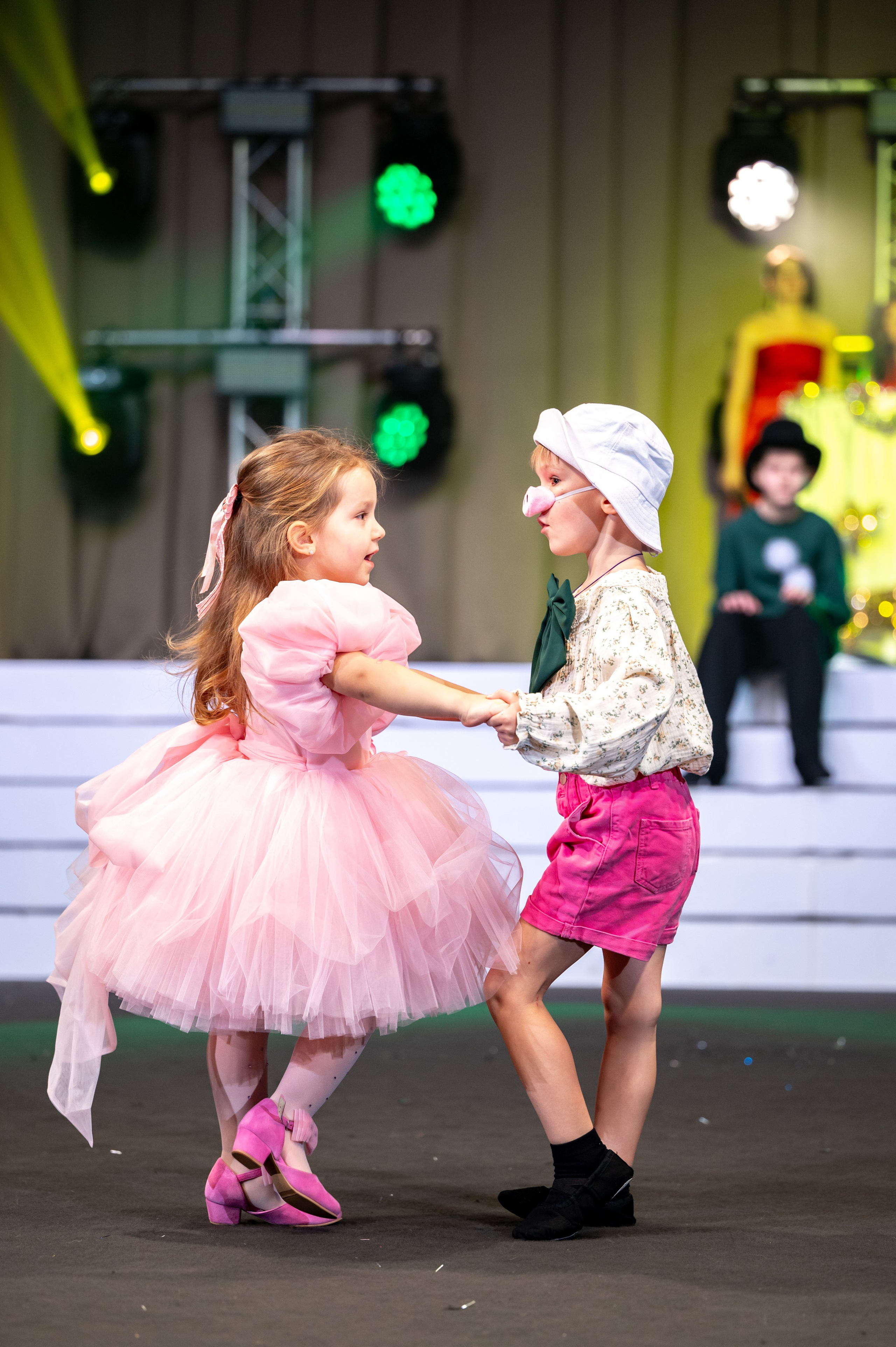 SL Новогодний отчетный концерт 2024/2025. Спортивный фотограф в Туле и Тульской области. Файсханова Фото Спорт