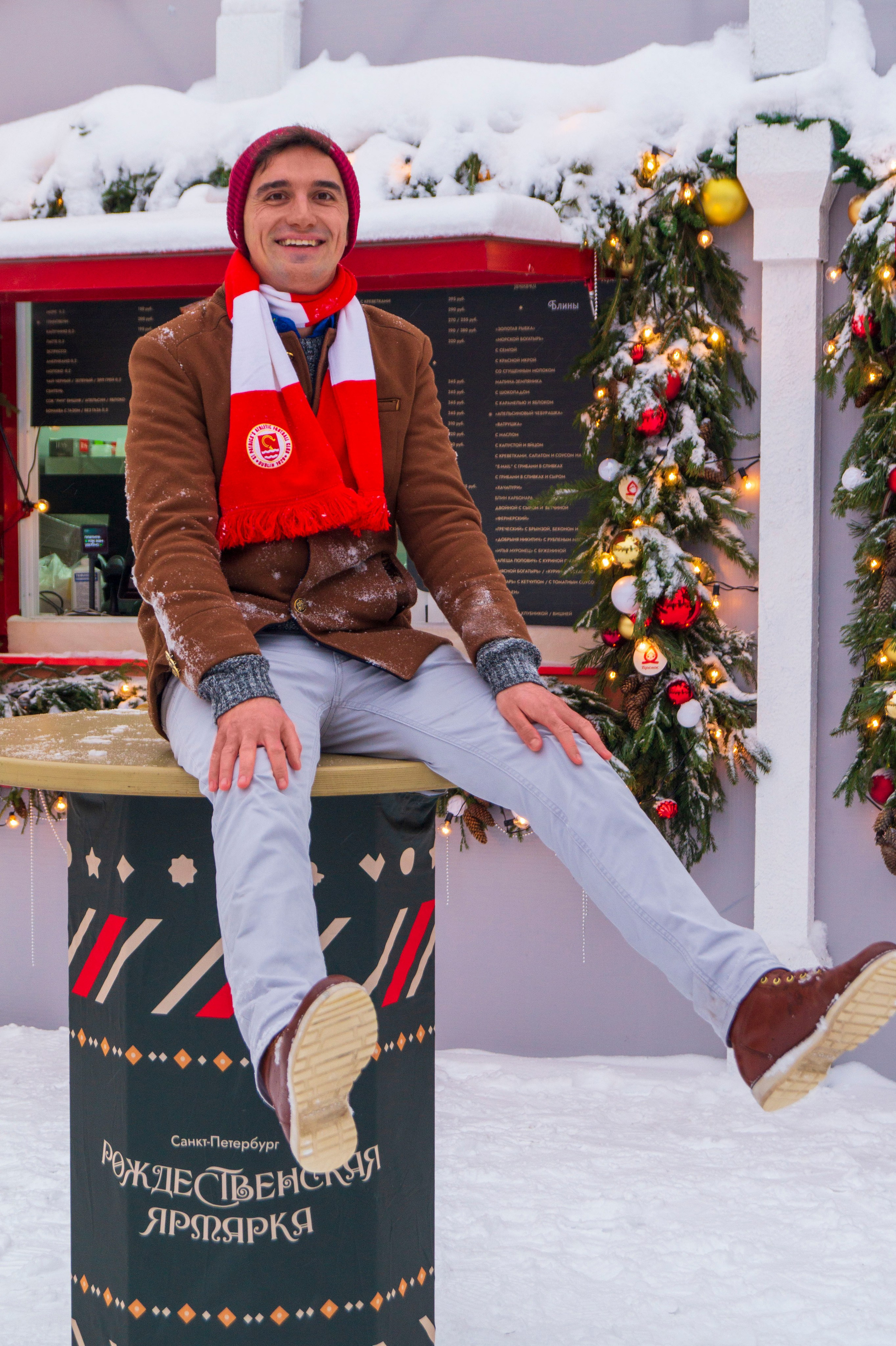 Павел на Манежной площади. Портретный и семейный фотограф Санкт-Петербург