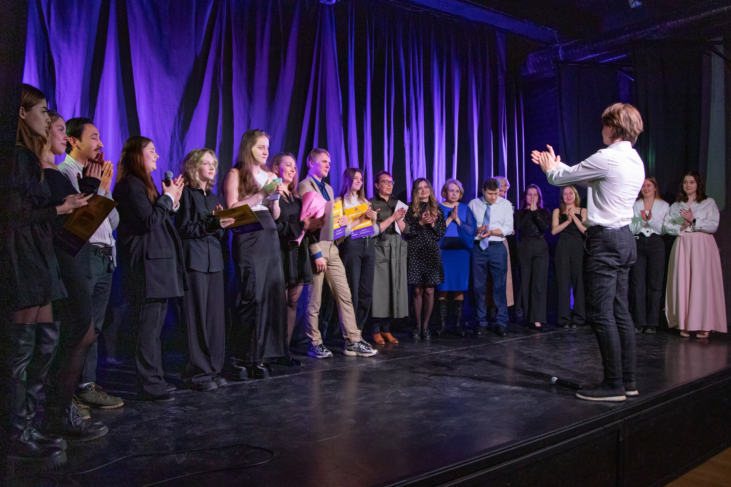 Фотосъёмка концертного выступления | Пример школьного отчётника. Фотограф Нижний Новгород Мария Китаева