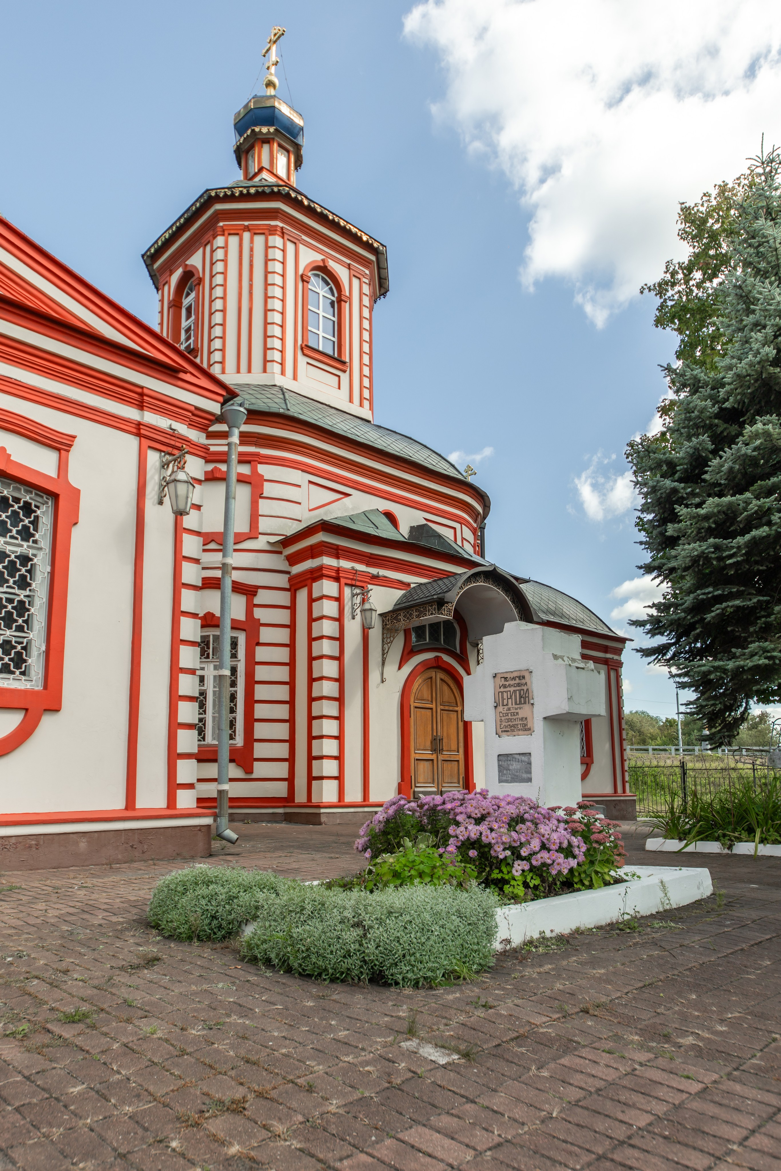 Крещение в Храме Воздвижения Креста Господня в Алтуфьеве. Профессиональный фотограф в Москве и Мо Мария Шантарёва